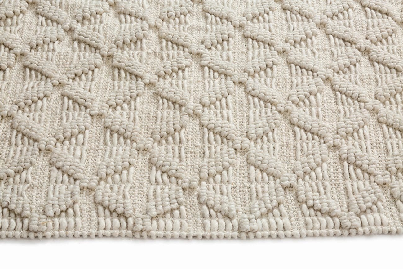 Hanna Ivory Leaflets Wool Blend Rug