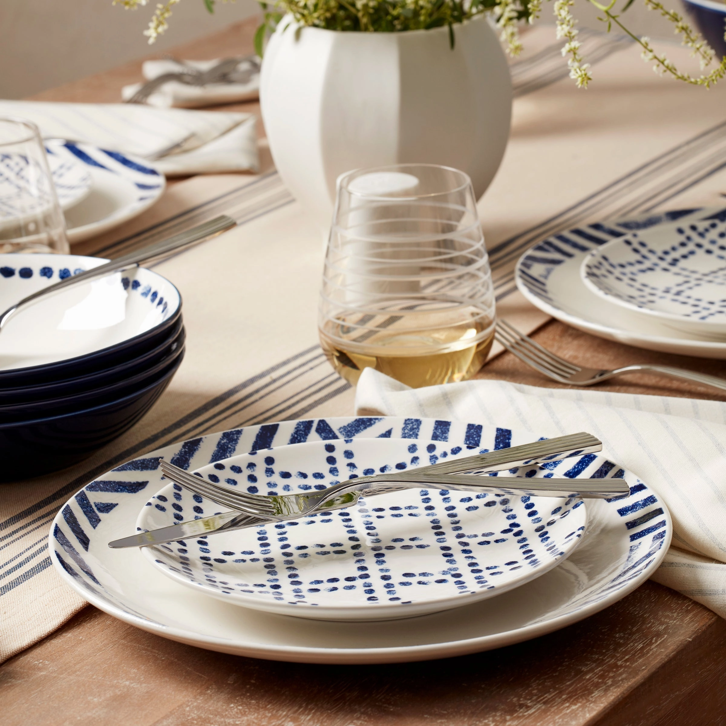 Harbour 12-Piece Dinnerware Set