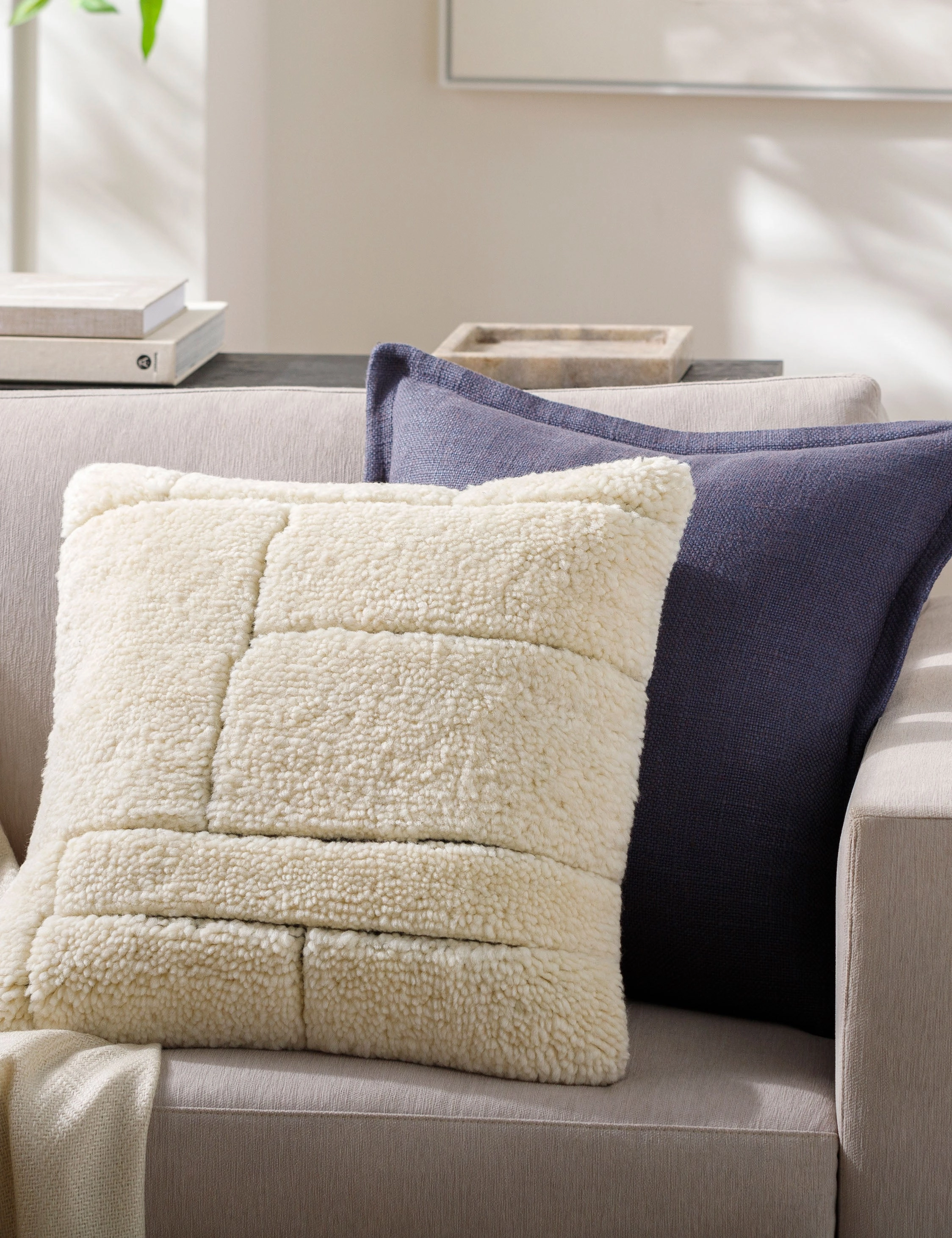 Harstad Pillow