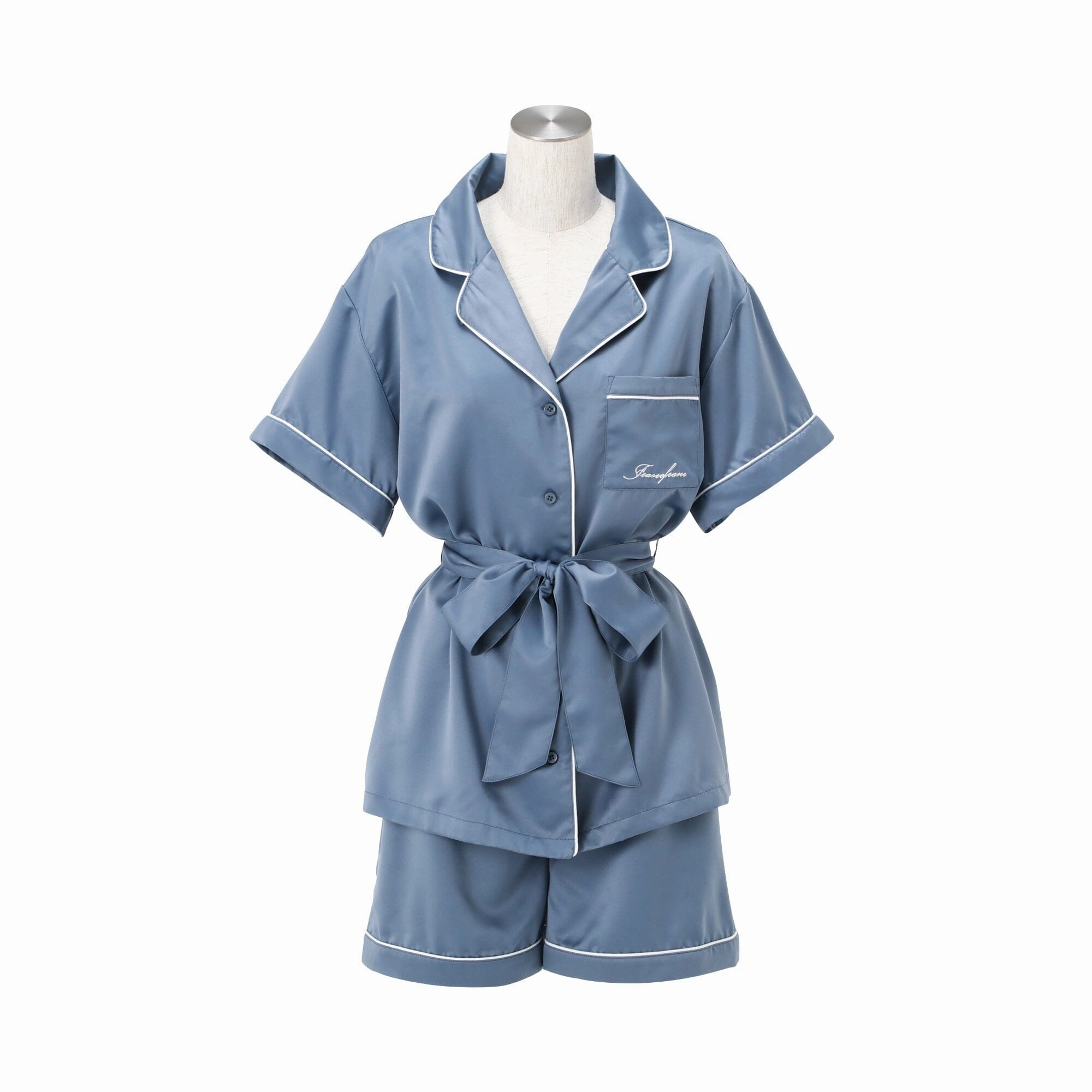 Hyaluronan Logo Embroidery Short Sleeve Short Pants Pajamas Bluebedding sets ,throw blankets 