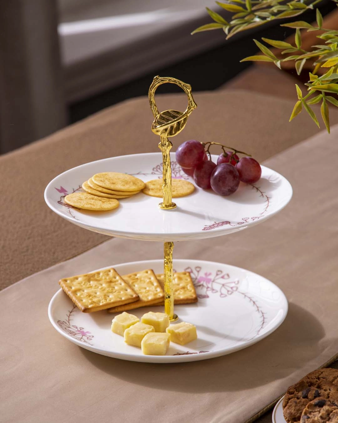 Jingle Bells 2-Tier Cake Standmodern kitchen decor ,kitchen dinner set ,dinnerware 