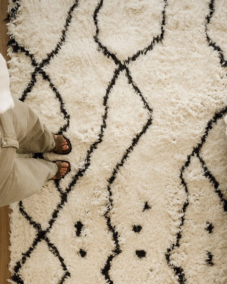 Kandake Cream & Black Tribal Shag Rug *NO RETURNS UNLESS FAULTY