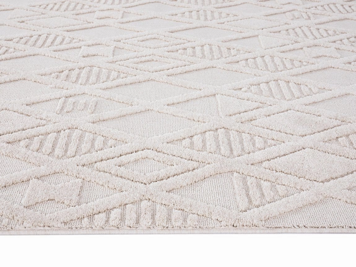 Kira Diamond Detail Textured Runner Rug