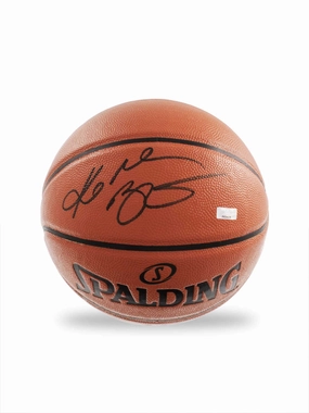 Kobe Bryant Hand Signed Basketballhandmade souvenirs