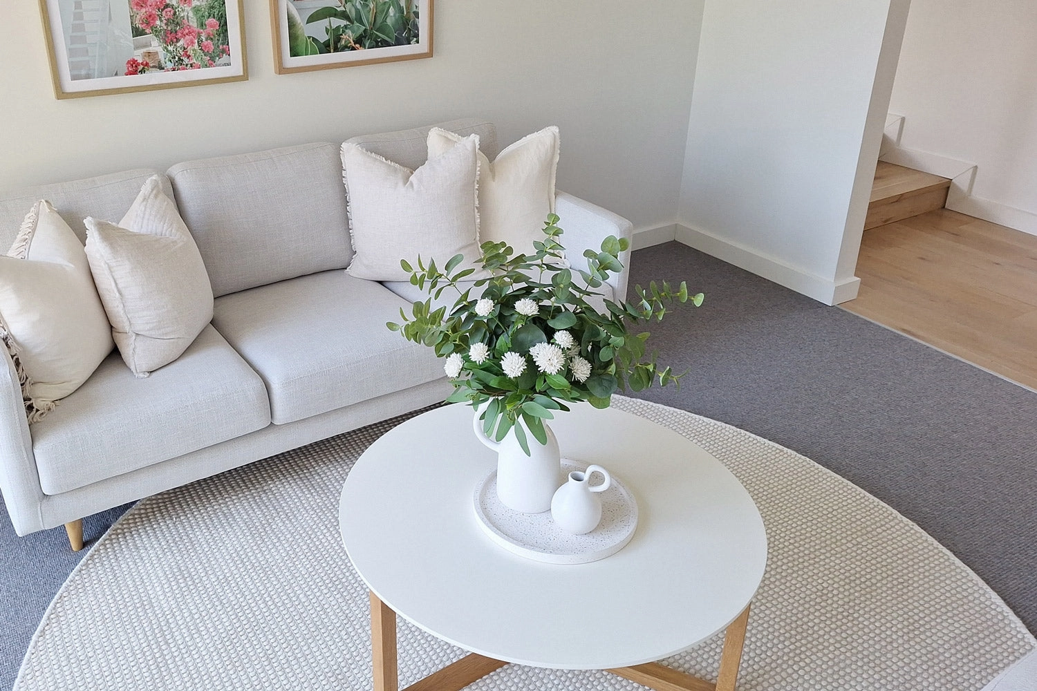 Larvic Ivory Chunky Wool Round Rug