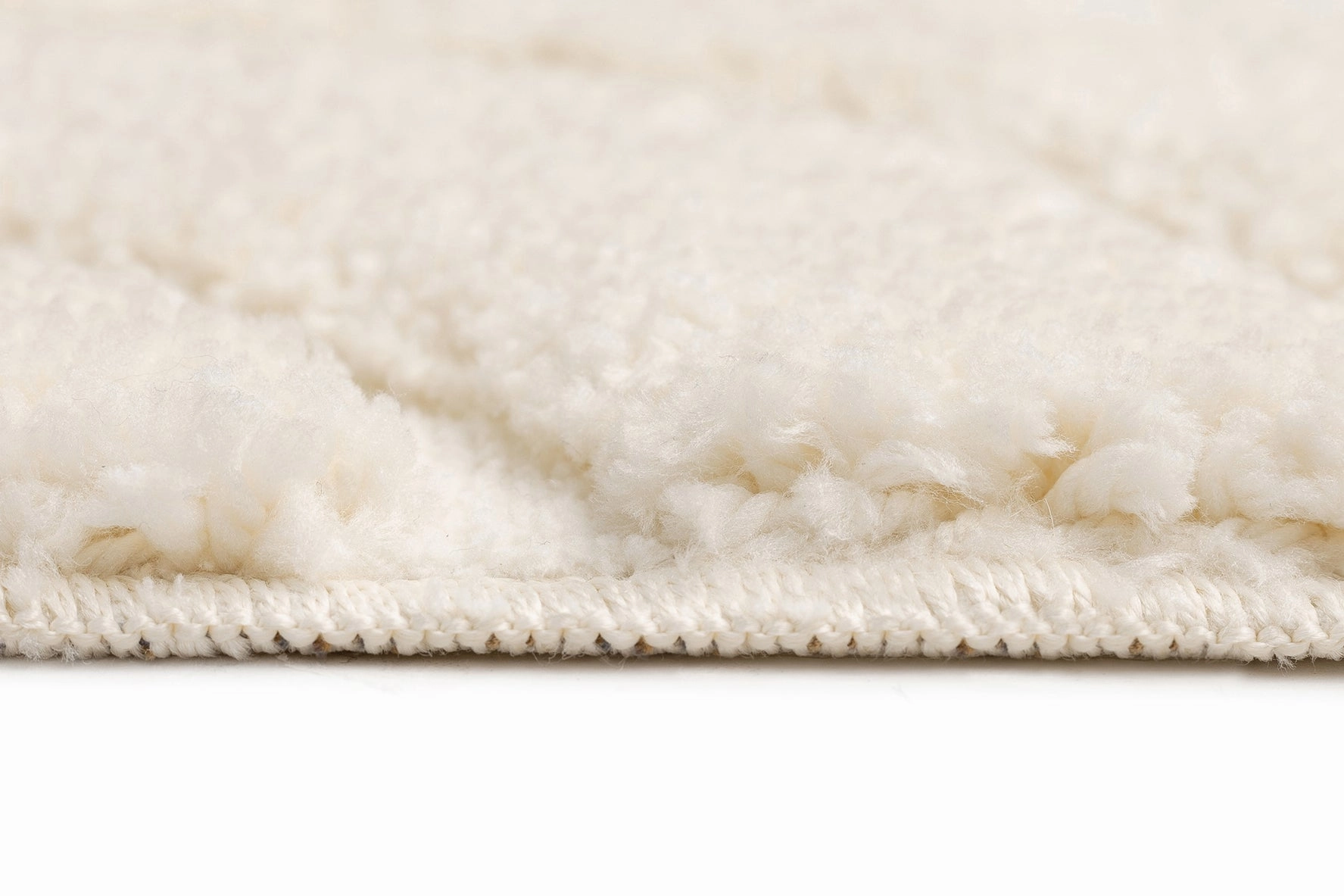 Leneisy Ivory Abstract Rug *NO RETURNS UNLESS FAULTY