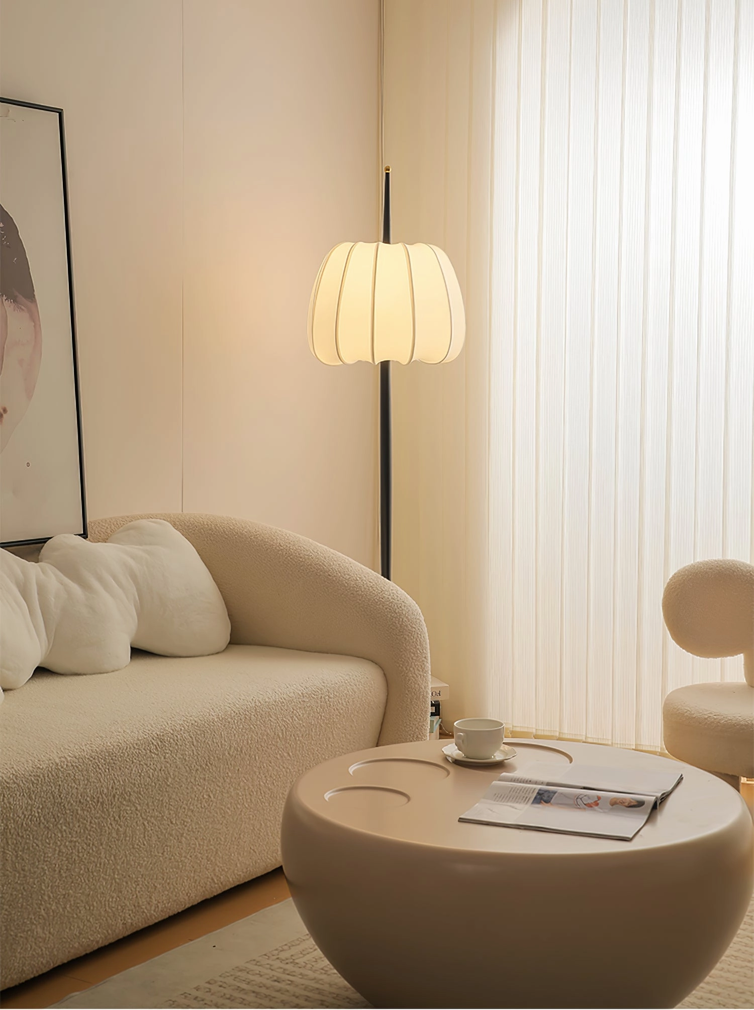 Liana Floor Lamp