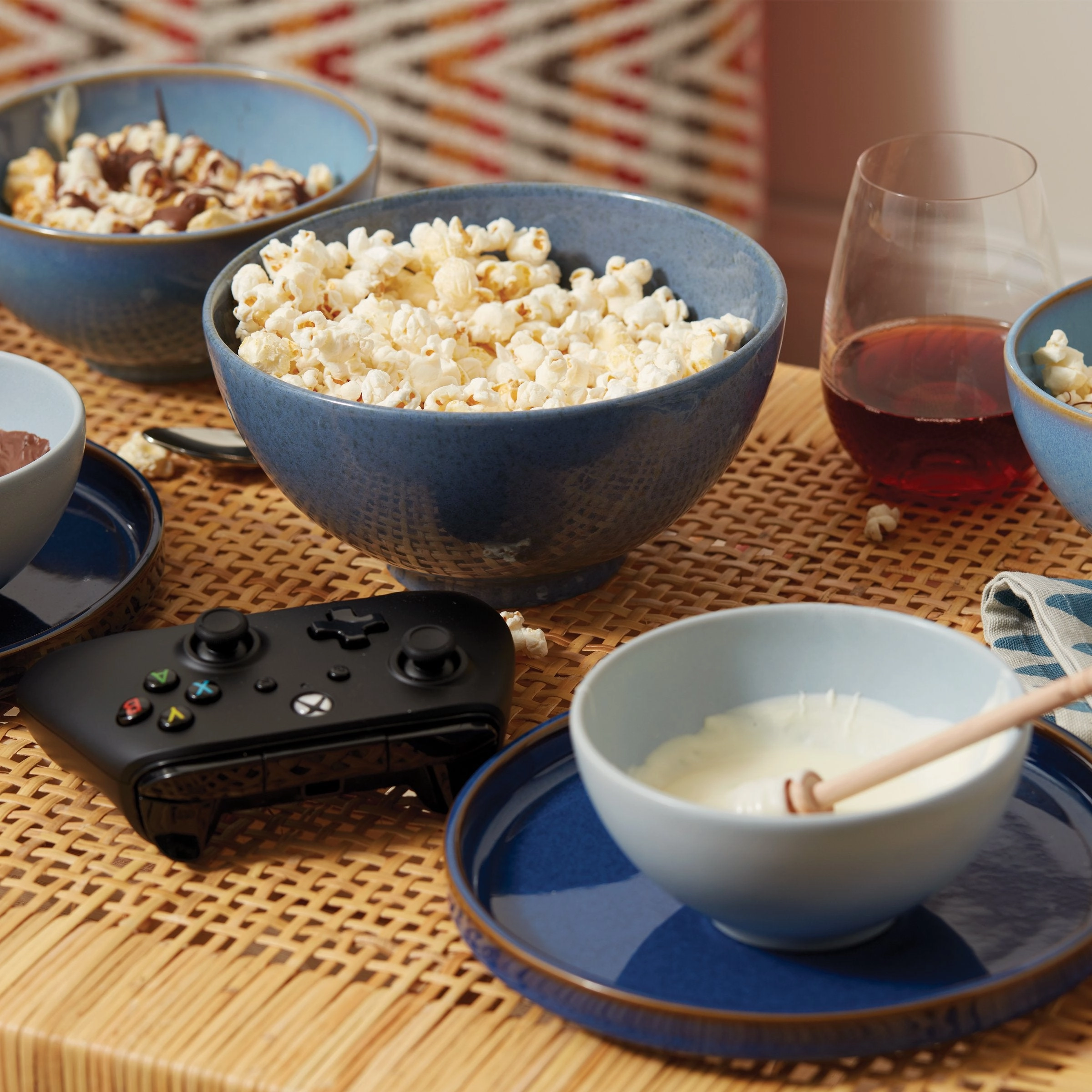 Luna Blue 8-Piece Dinnerware Set