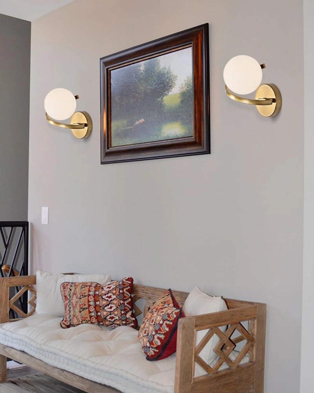 Luxe Curve Globe Wall Light - Gold