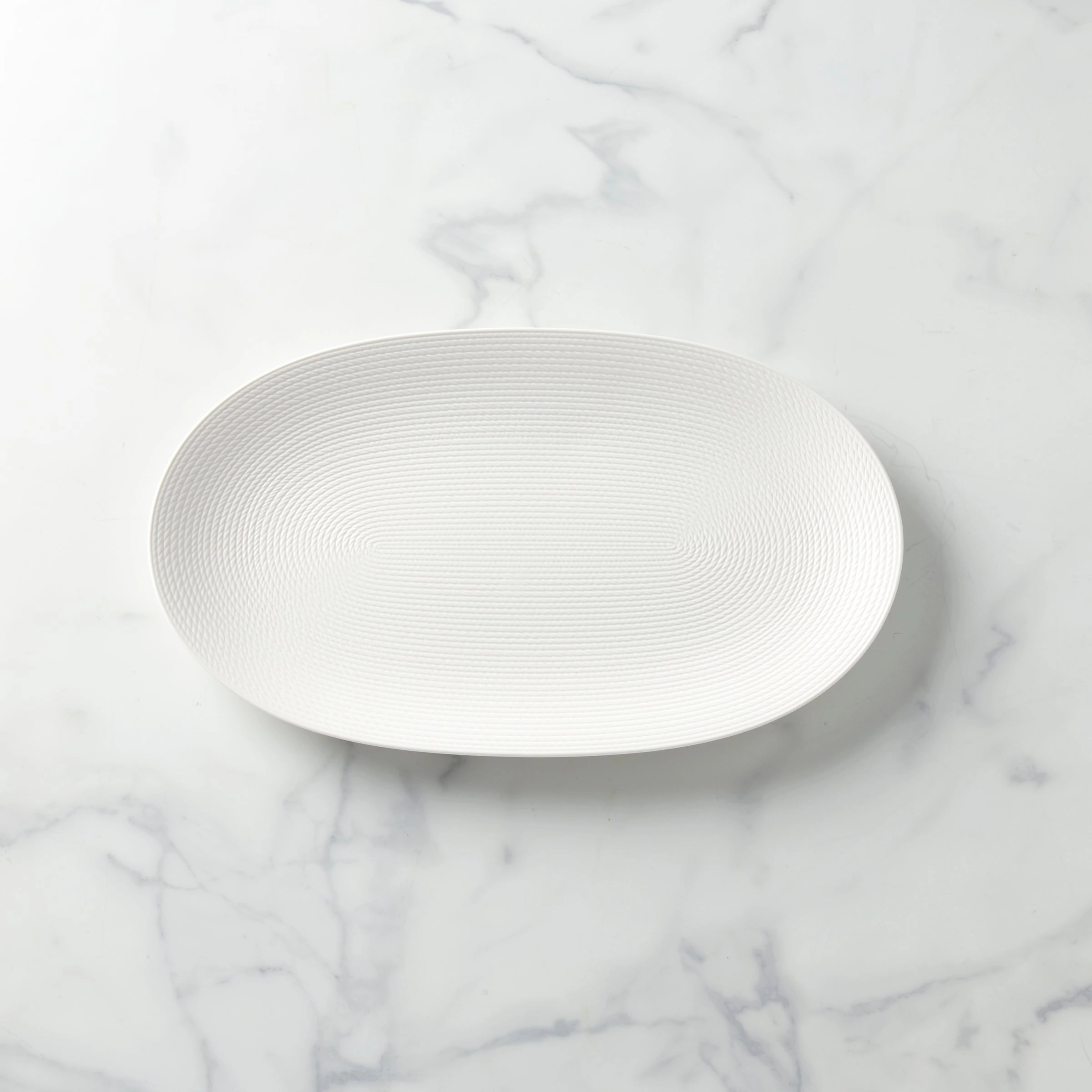 LX Collective White Oval Traymultipurpose serving tray