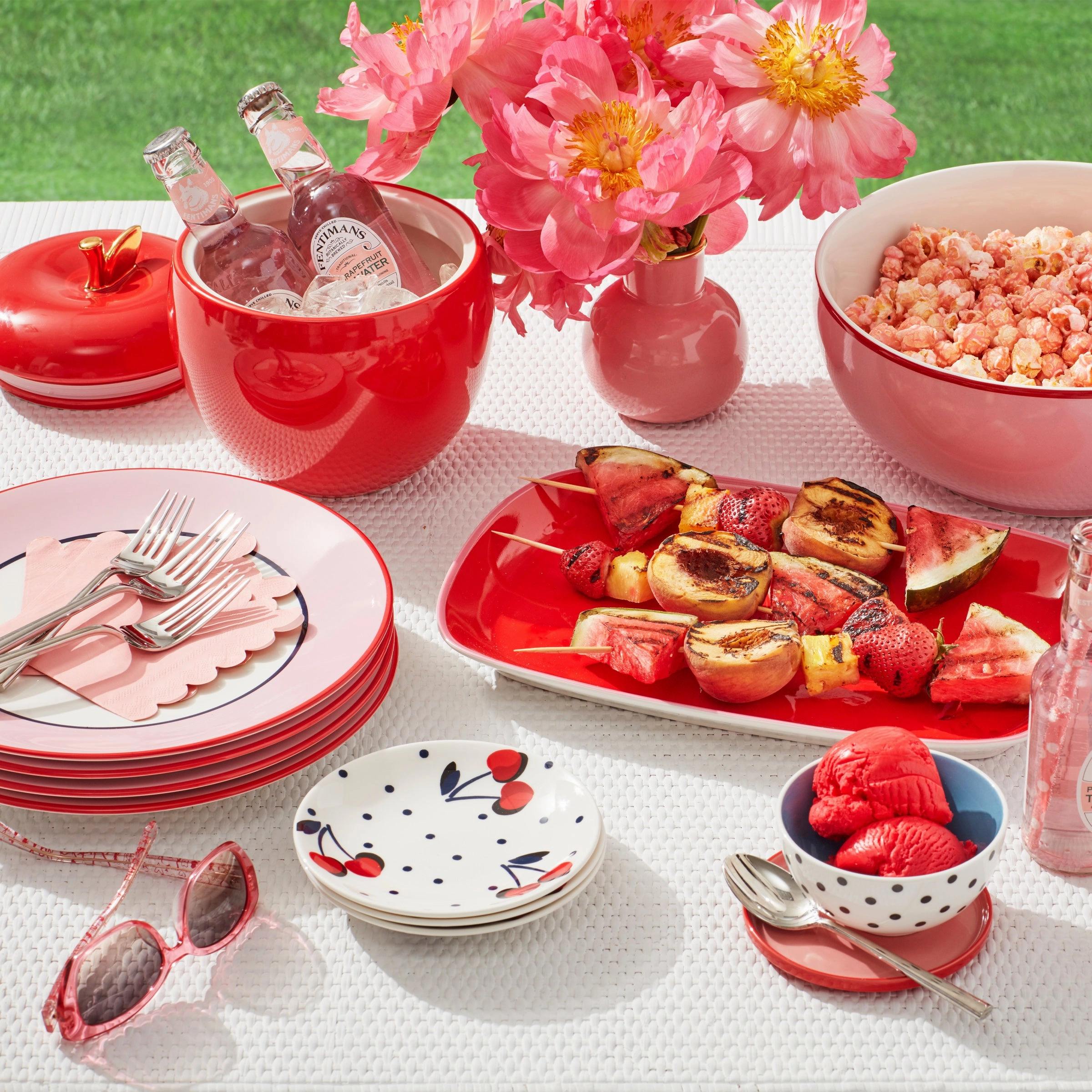 Make It Pop 12-Piece Dinnerware Set - Pink/Navy