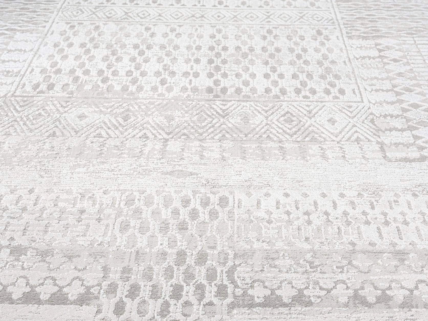 Makeda Ivory and Grey Distressed Tribal Rug *NO RETURNS UNLESS FAULTY