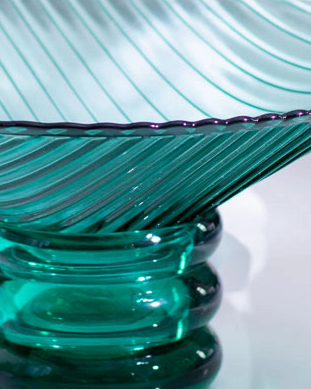 Mariel Footed Bowl - Emerald Green
