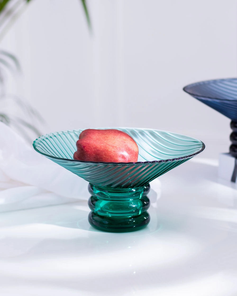 Mariel Footed Bowl - Emerald Green
