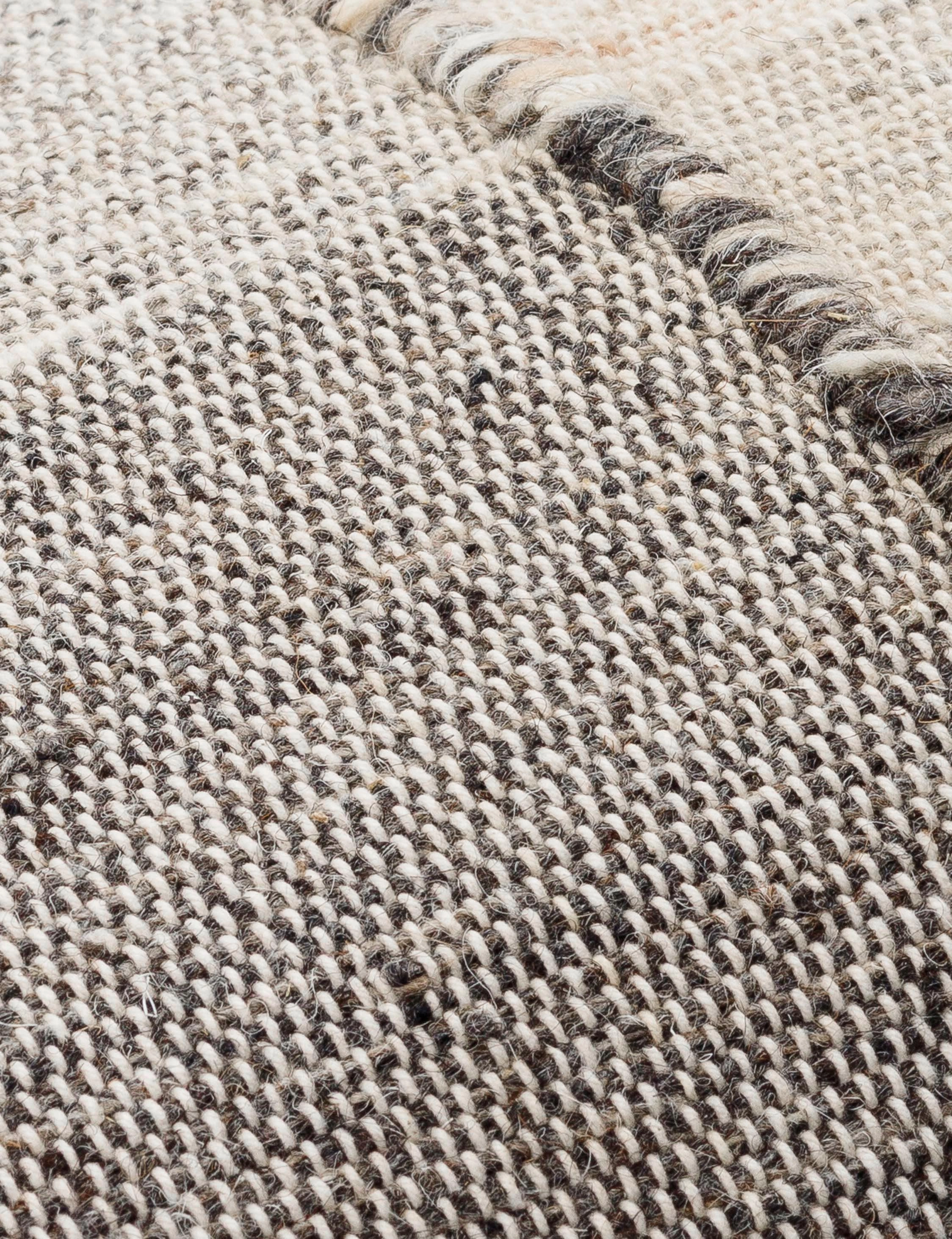 Mayhall Pillow