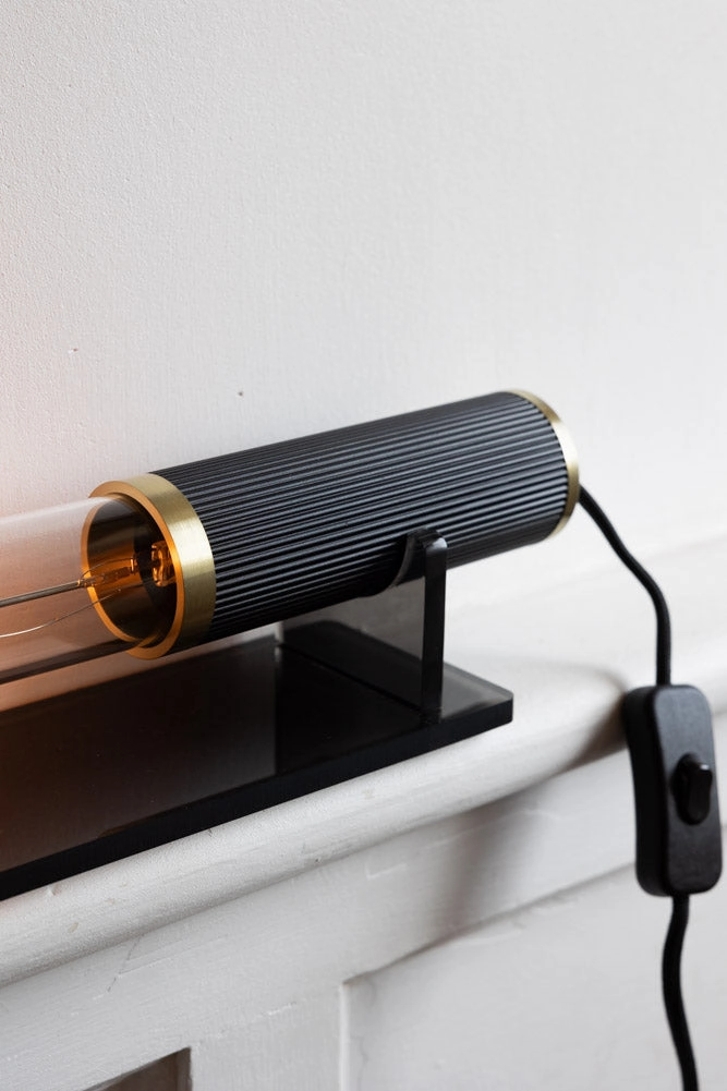 Message In A Tube Light - La Vie Est Belle