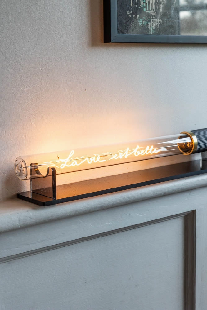 Message In A Tube Light - La Vie Est Belle