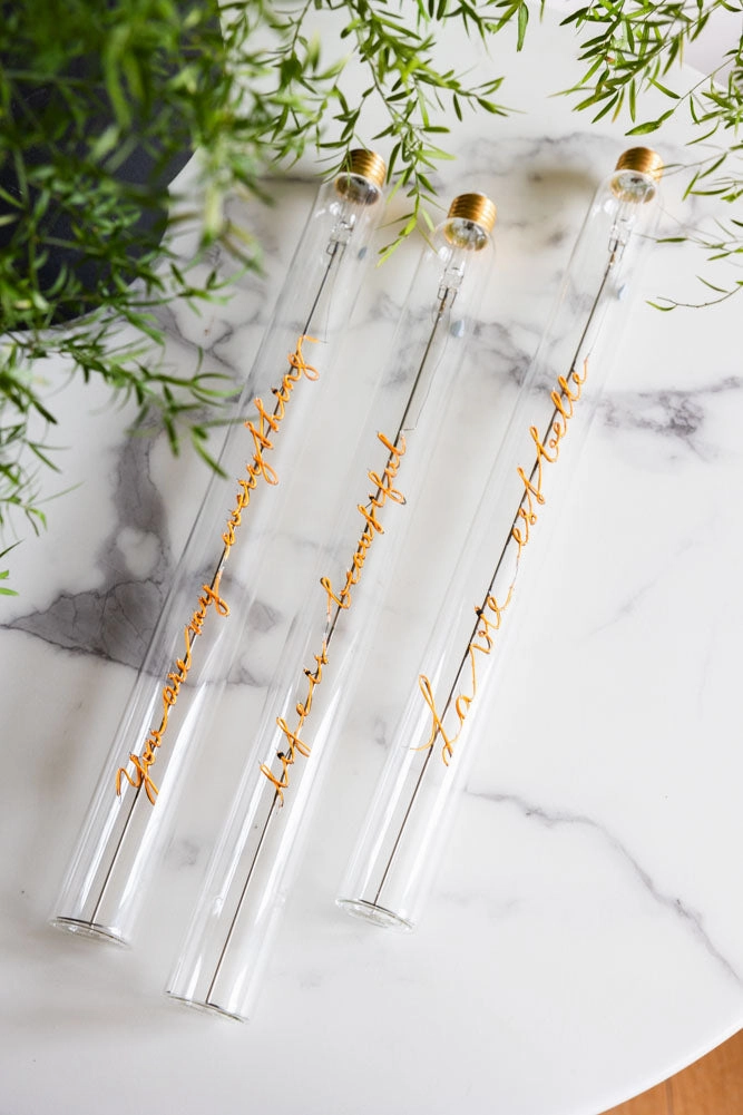 Message In A Tube Light - La Vie Est Belle