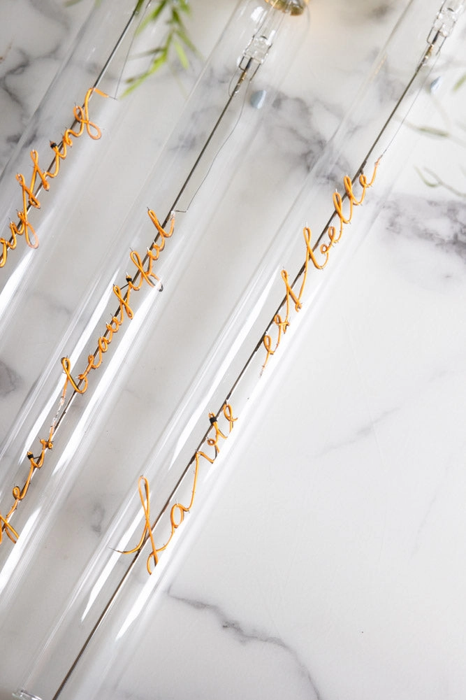 Message In A Tube Light - La Vie Est Belle