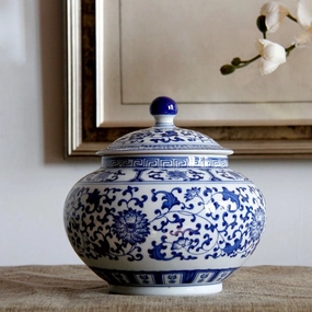 Ming Blue and White Chinese Ceramic Containerhome decoration ,modern home decor 