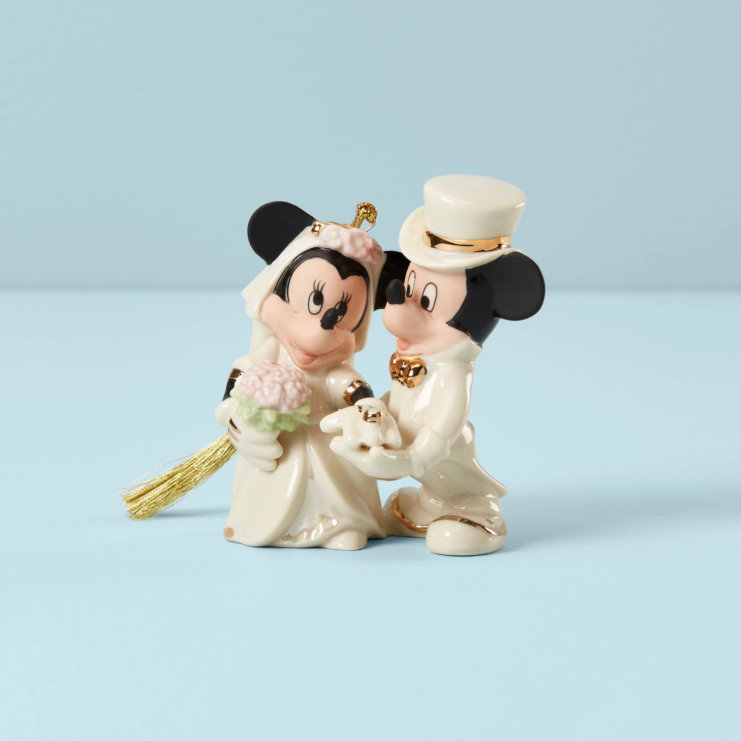 Minnie's Dream Wedding Ornamenthome decorative items
