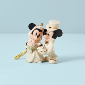 Minnie's Dream Wedding Ornamenthome decorative items