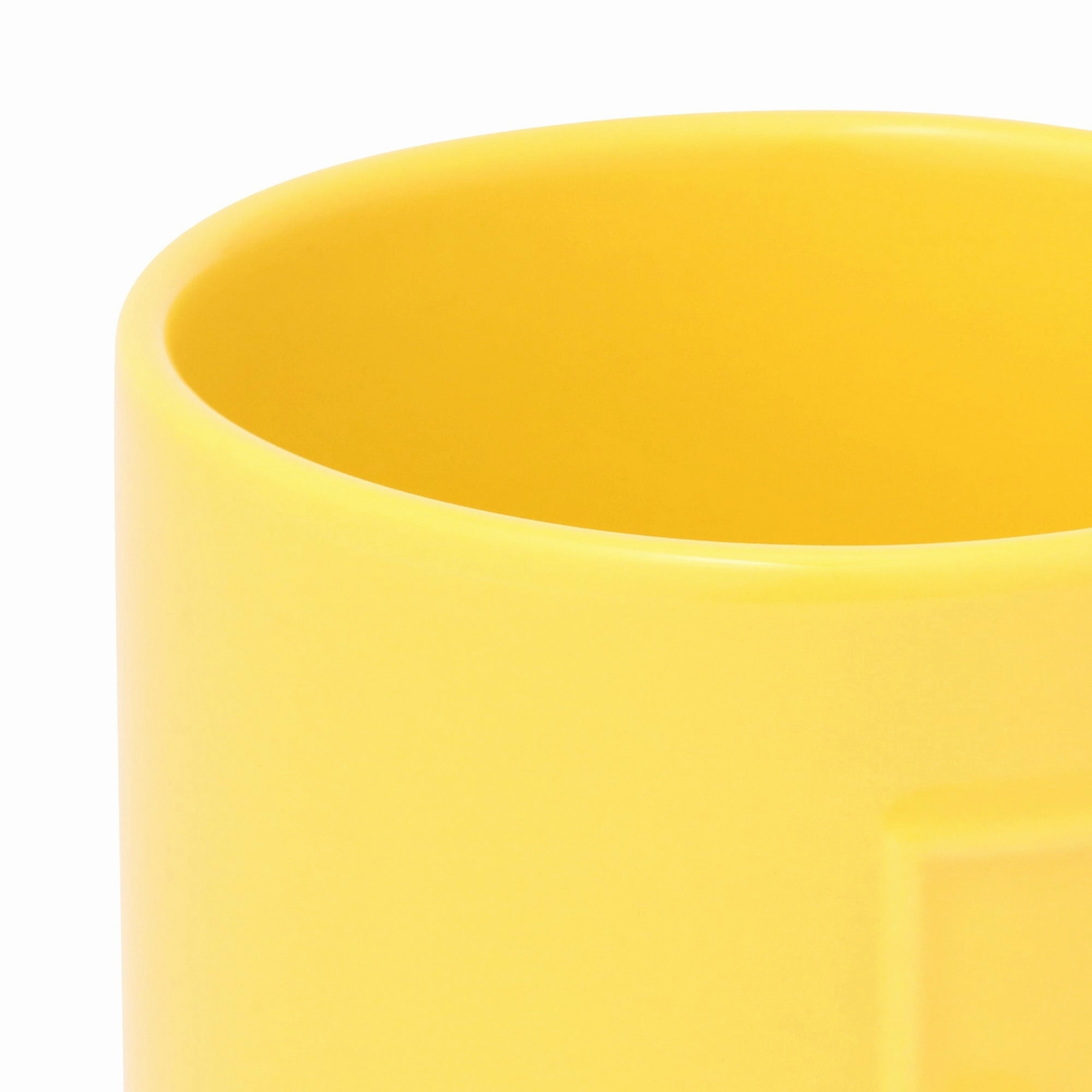 Mio Mug Logo Yellow
