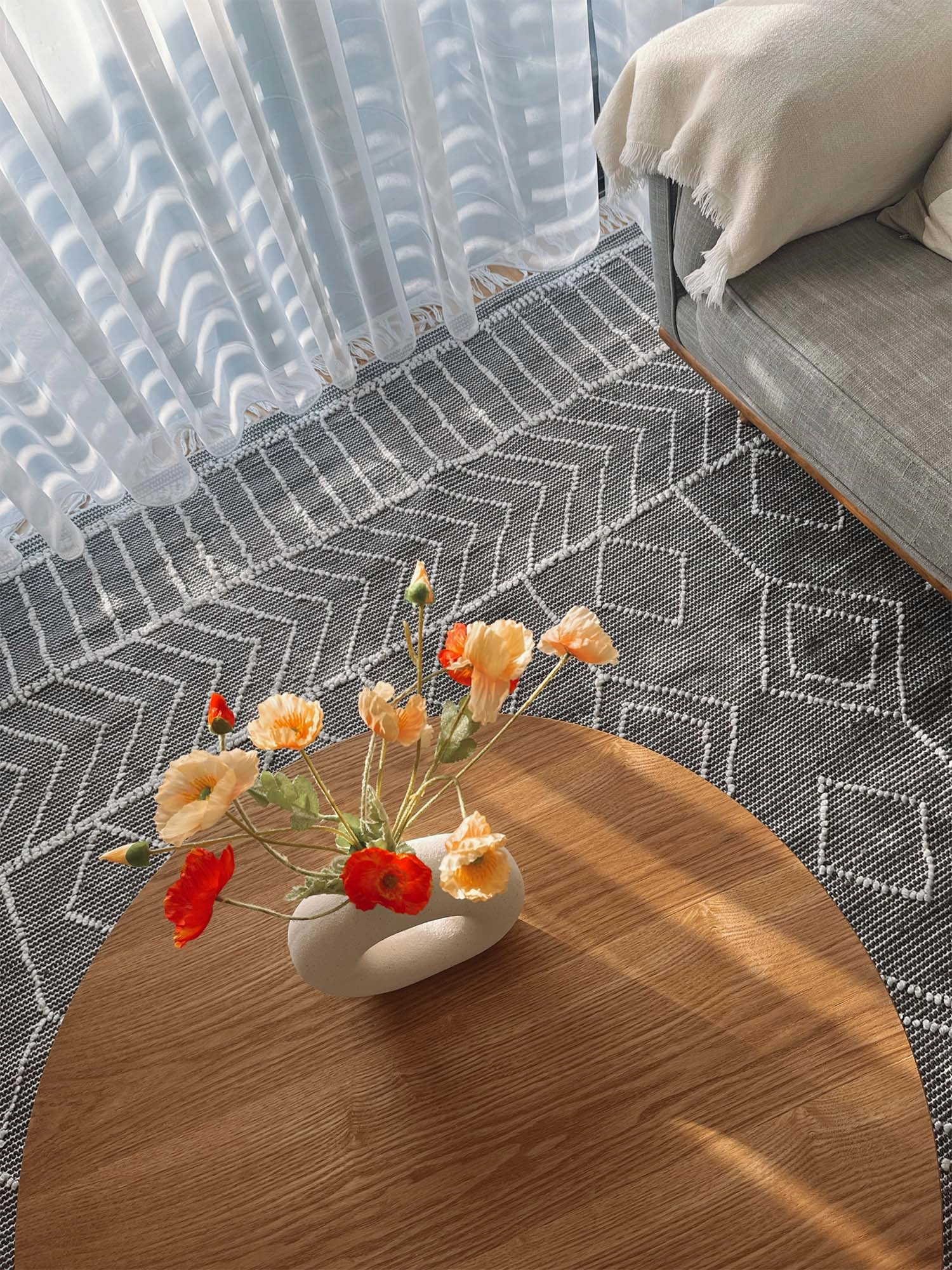 Mirabelle Black Indoor Outdoor Rug *NO RETURNS UNLESS FAULTY