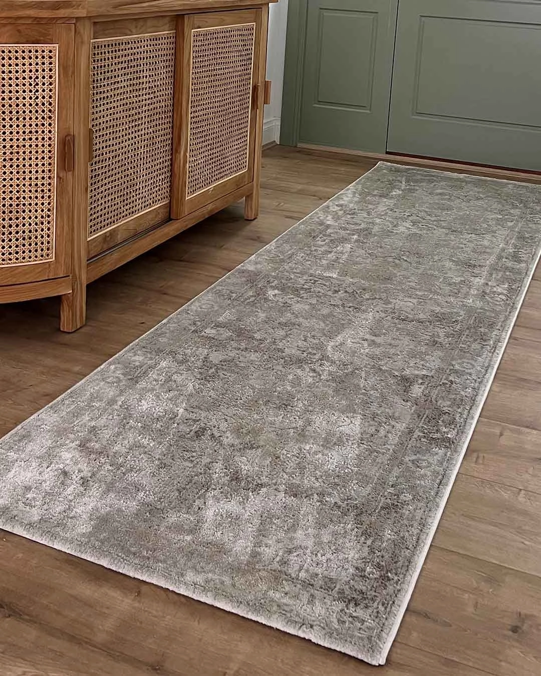 Morgan Beige and Brown Transitional Distressed Medallion Runner Rug *NO RETURNS UNLESS FAULTY