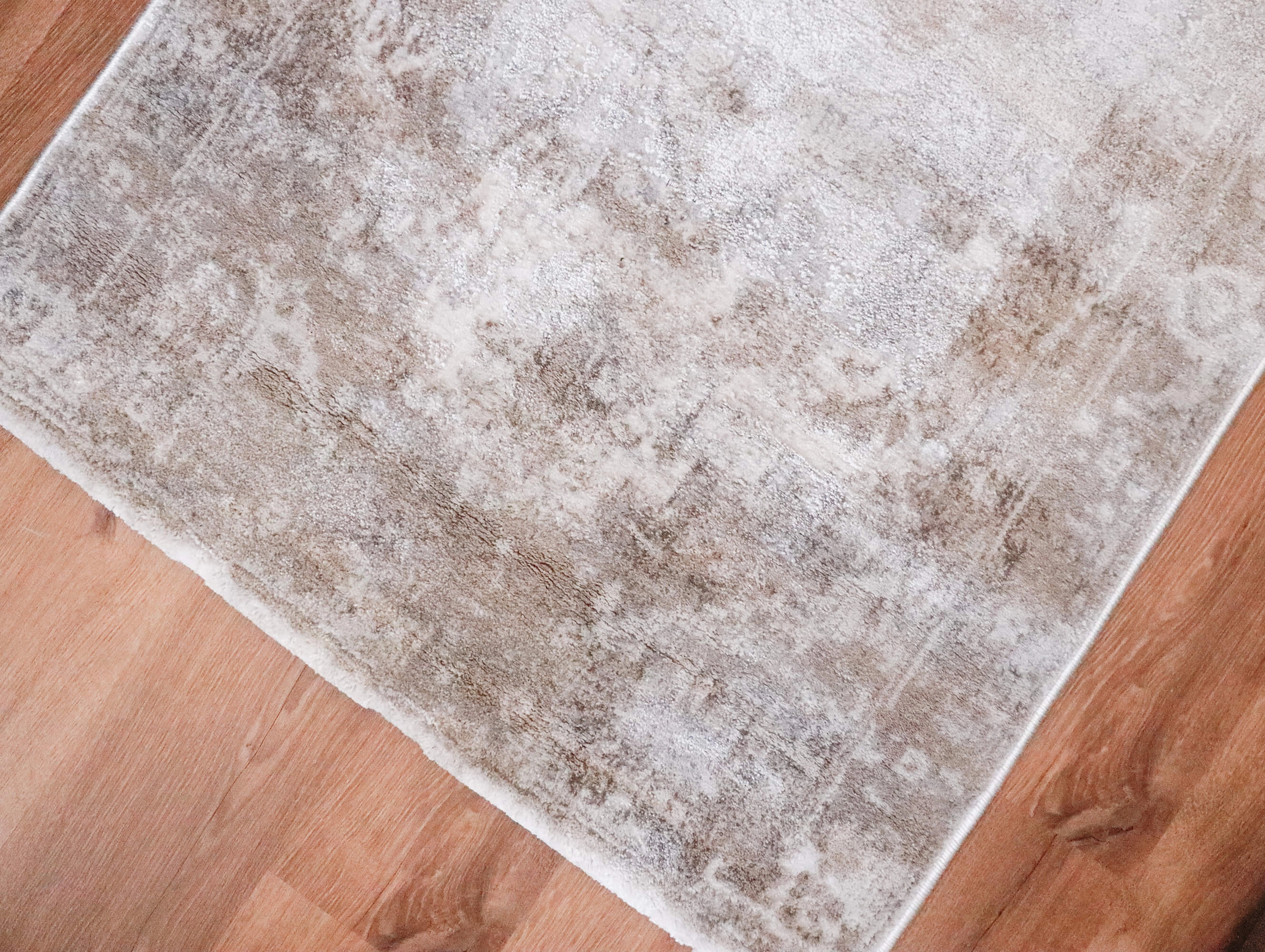 Morgan Beige and Brown Transitional Distressed Medallion Runner Rug *NO RETURNS UNLESS FAULTY