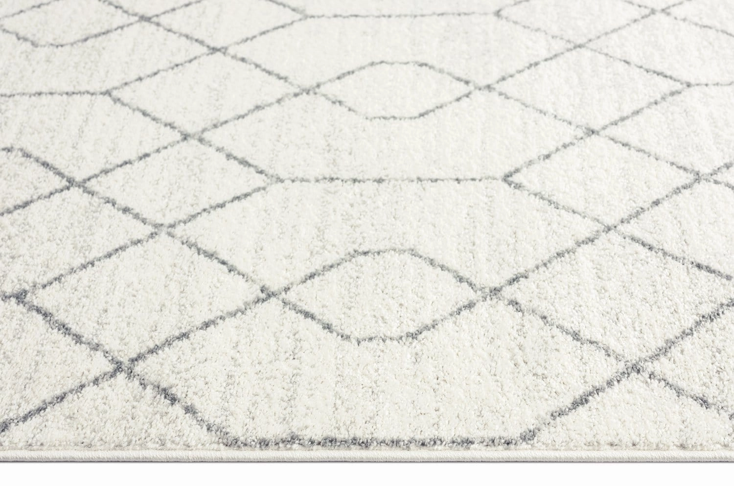 Neda Grey and Ivory Diamond Pattern Runner Rug