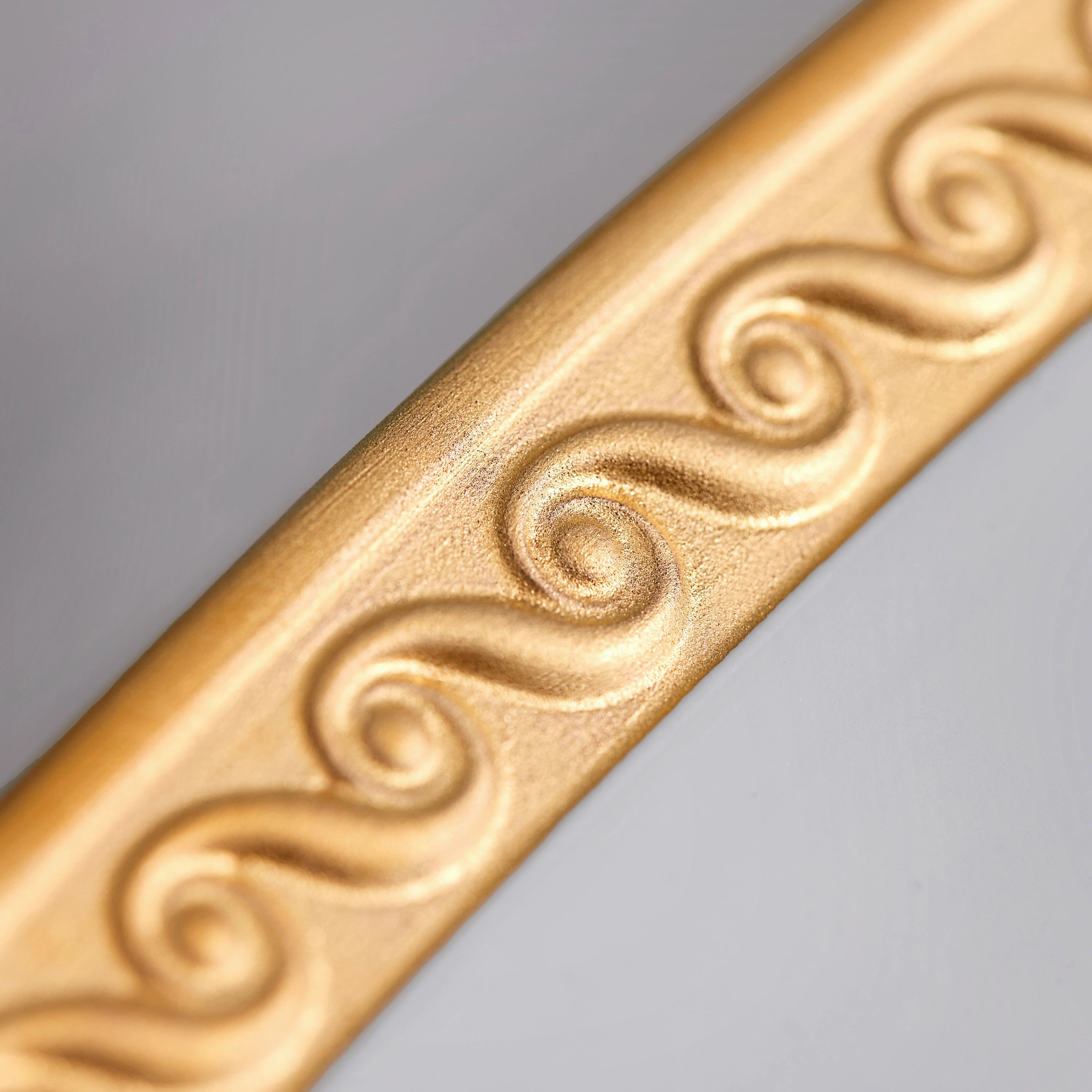 Neptune Saucer- Gold