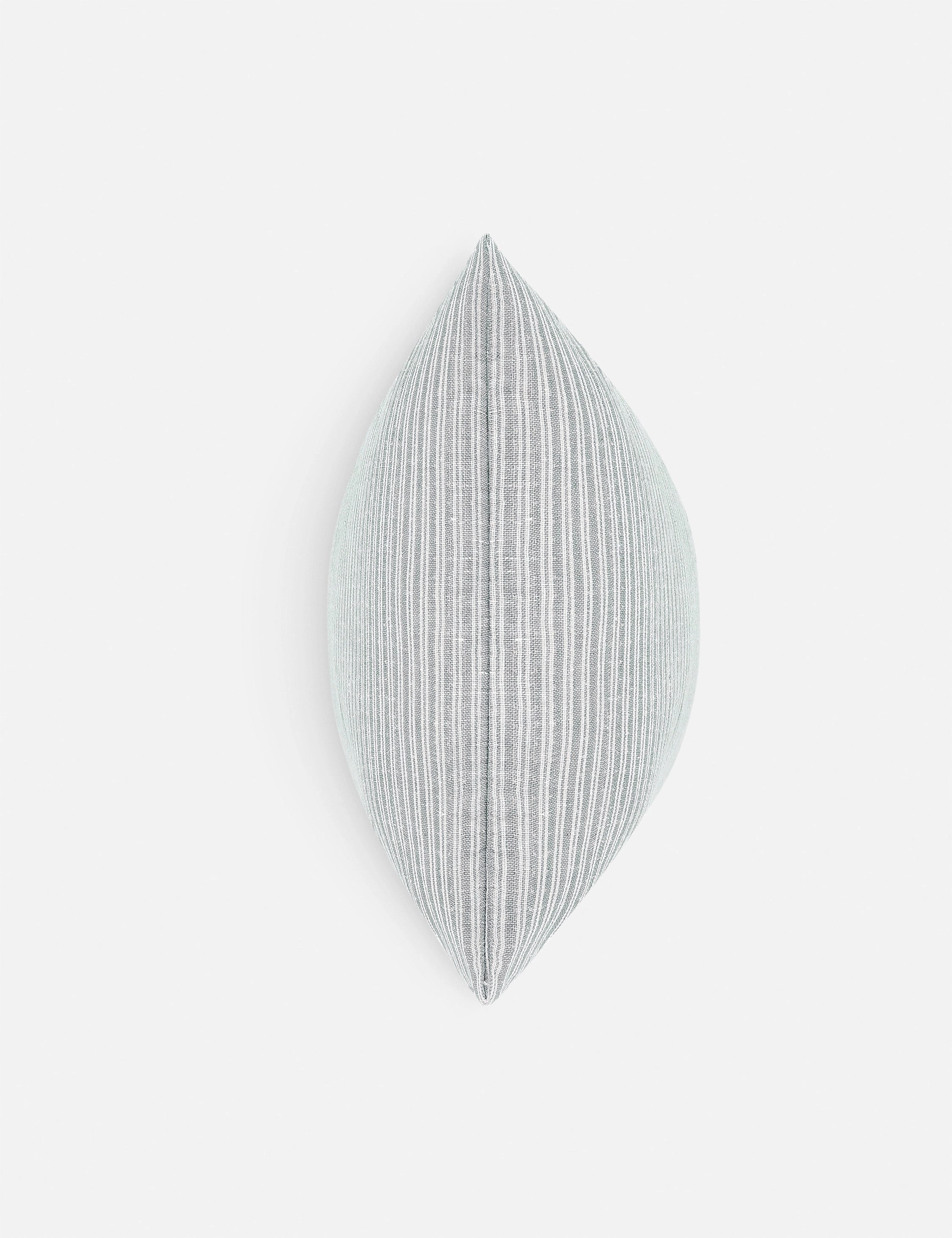 Nevya Pillow