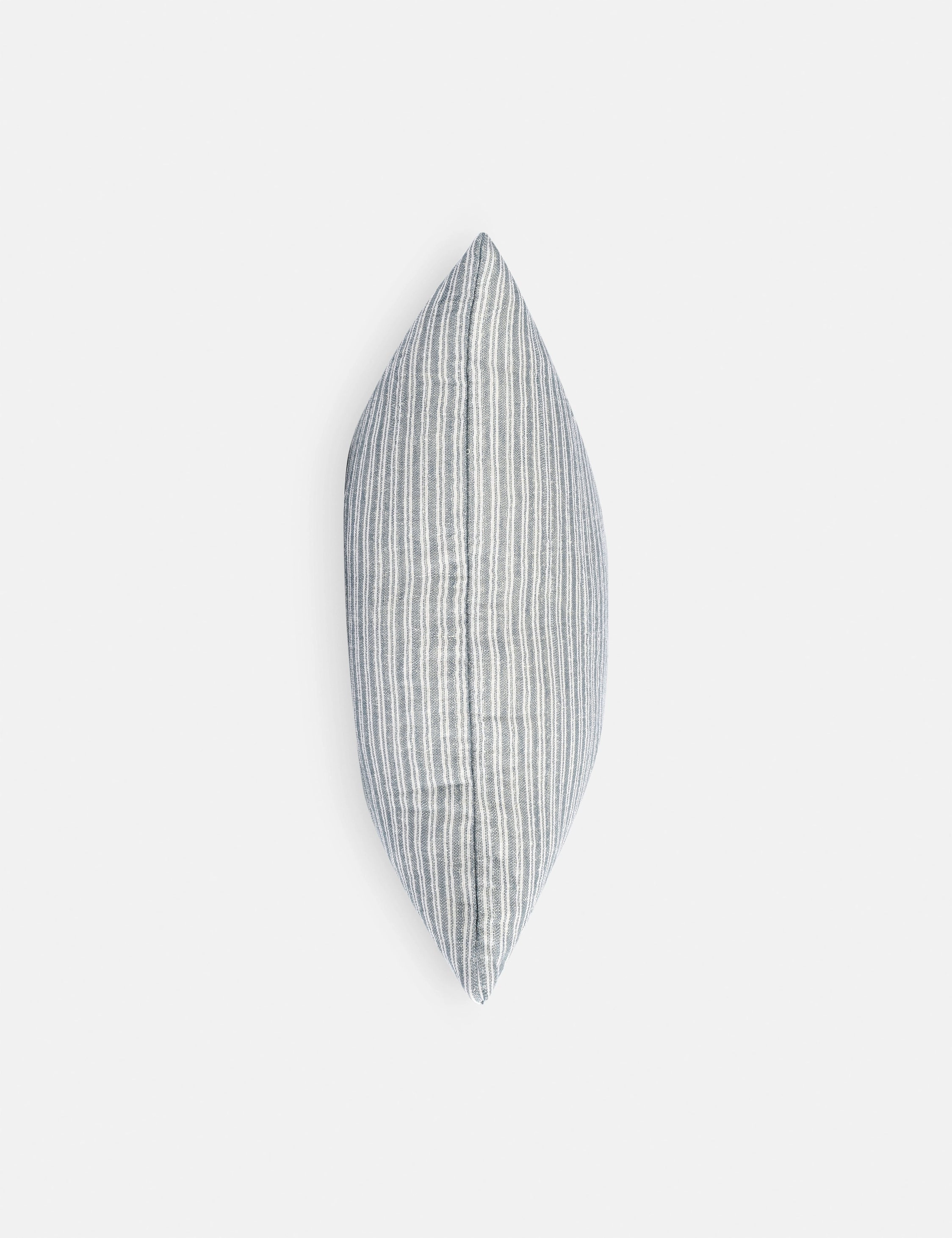 Nevya Pillow