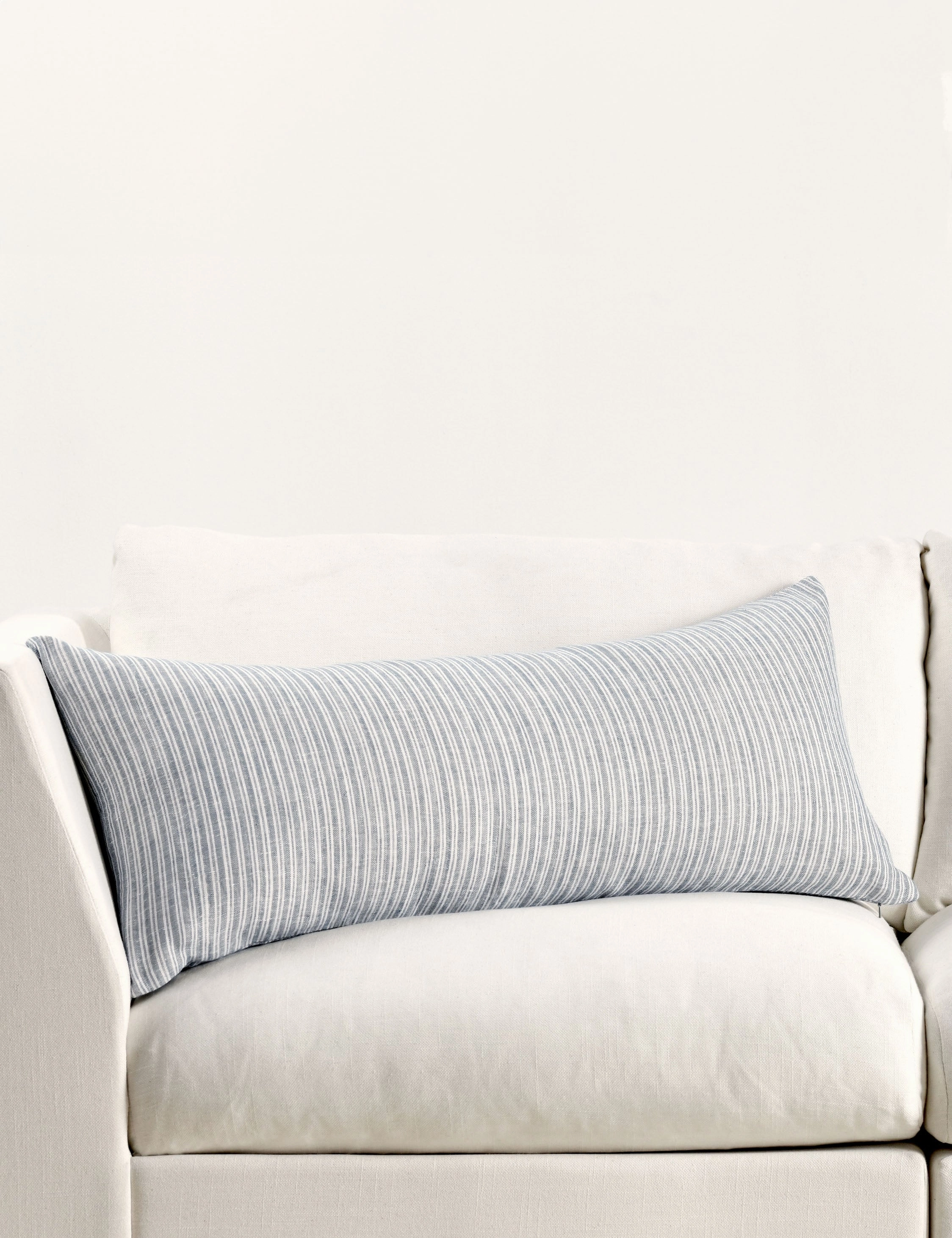 Nevya Pillow