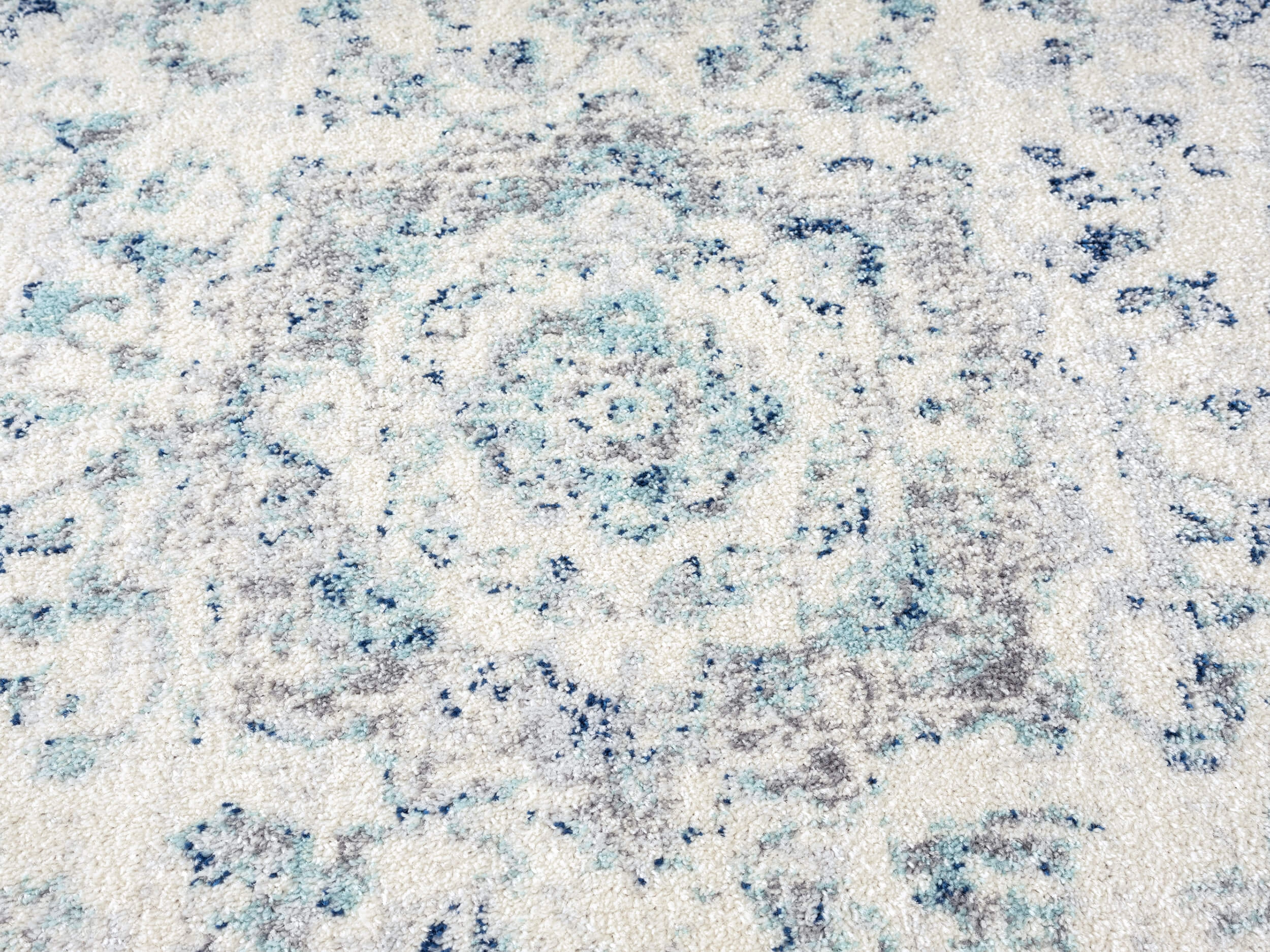 Noor Blue and Ivory Traditional Distressed Rug