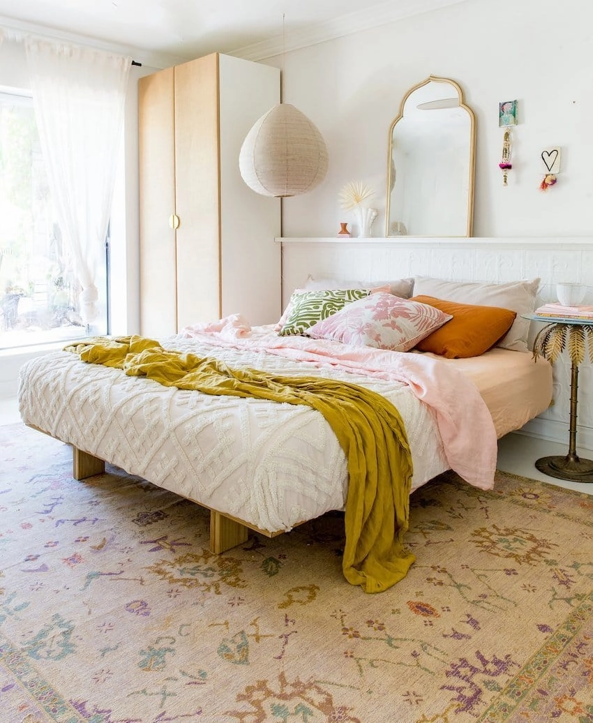 Olivia Boho Traditional Beige Purple and Coral Rug