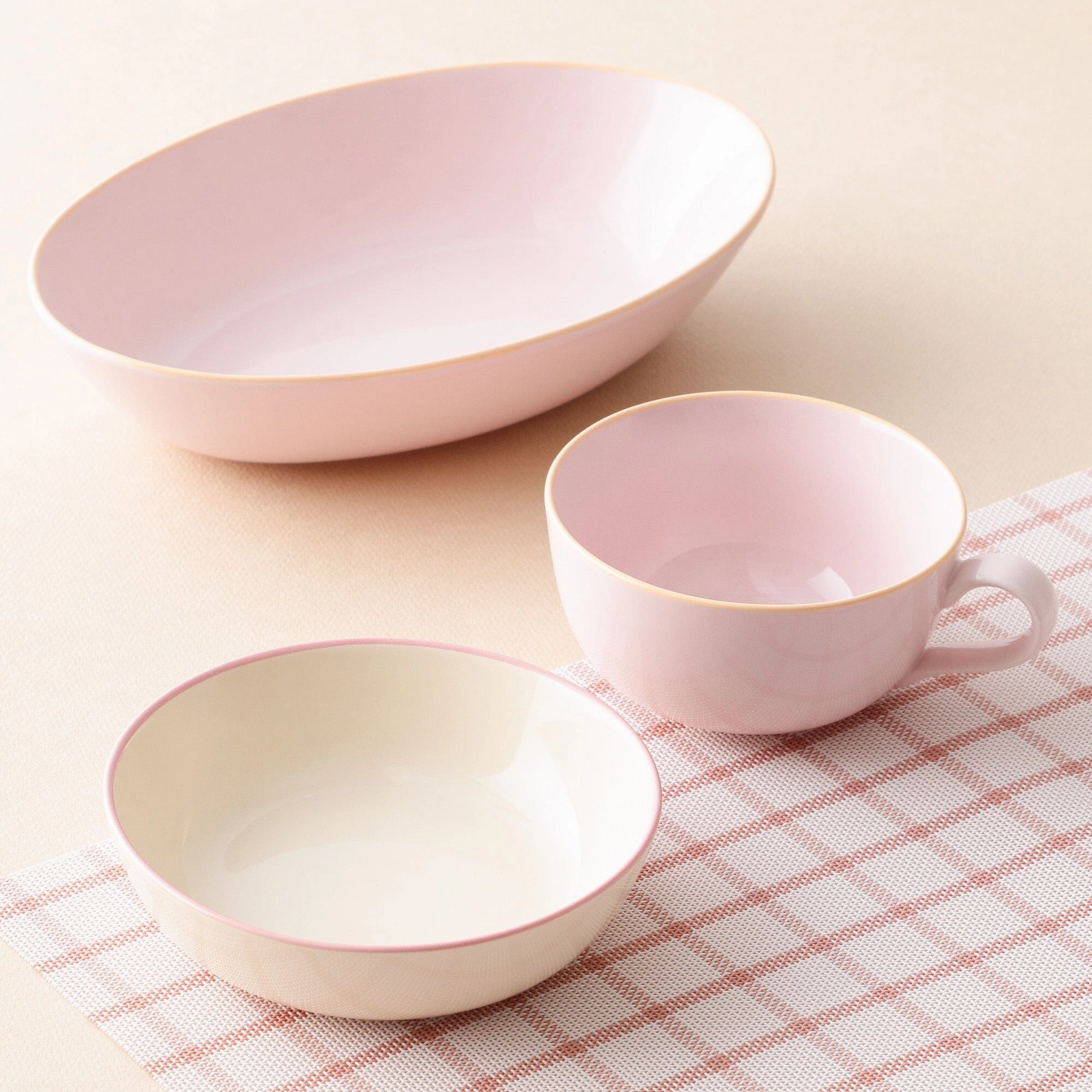 Ordi Colorful 3-Piece Oval Tableware Set Pink