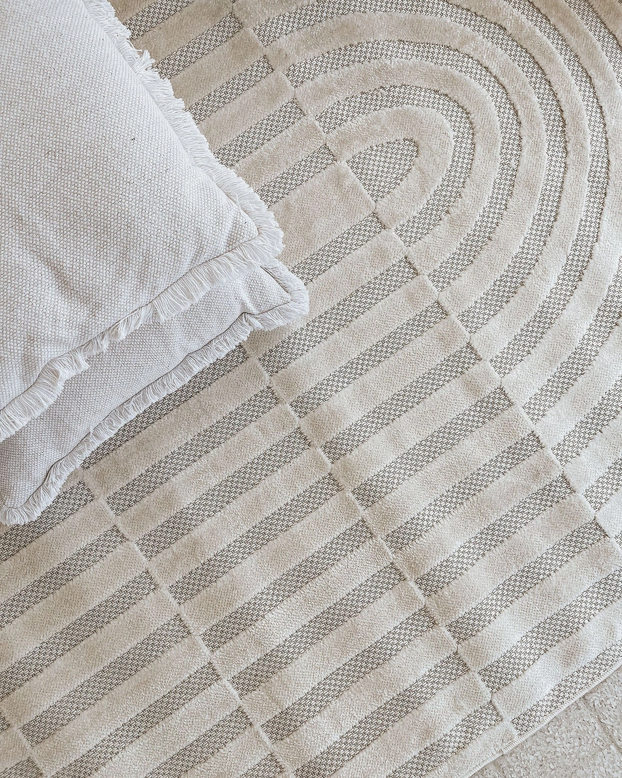 Orla Ivory Cream Striped Indoor Outdoor Oval Rug *NO RETURNS UNLESS FAULTY