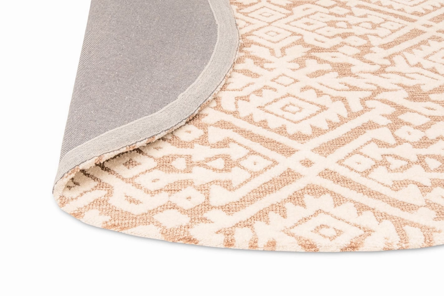 Paloma Peach and Ivory Tribal Patterned Round Rug *NO RETURNS UNLESS FAULTY