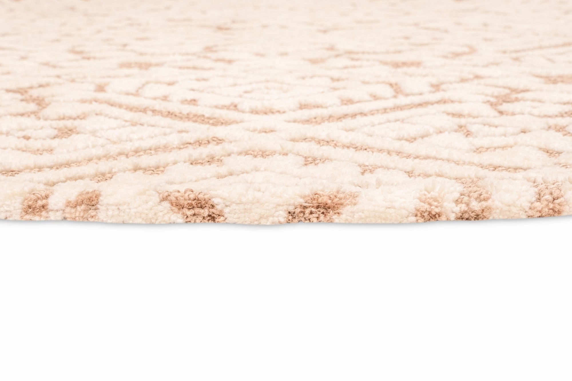 Paloma Peach and Ivory Tribal Patterned Round Rug *NO RETURNS UNLESS FAULTY