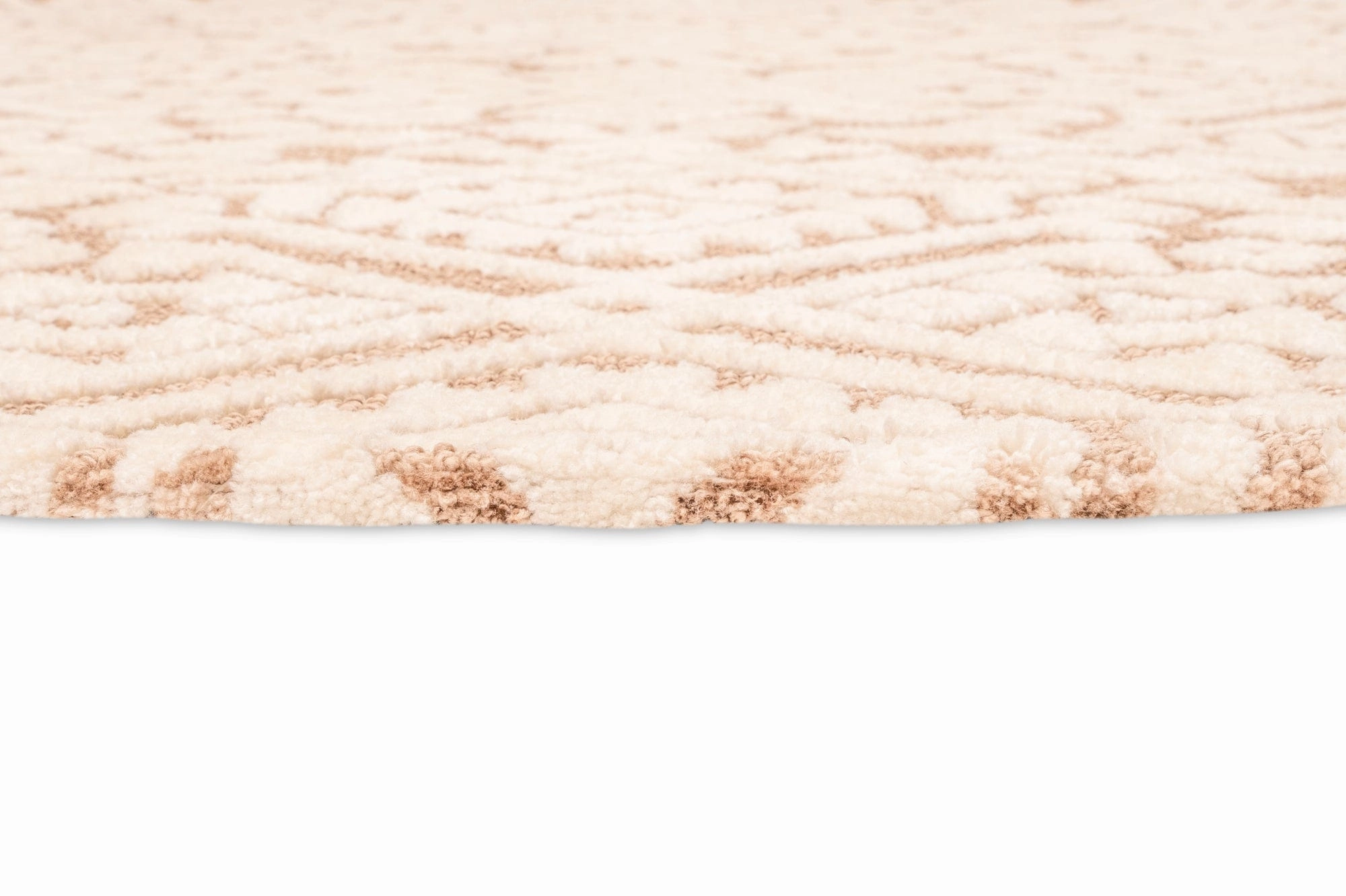 Paloma Peach and Ivory Tribal Patterned Round Rug *NO RETURNS UNLESS FAULTY