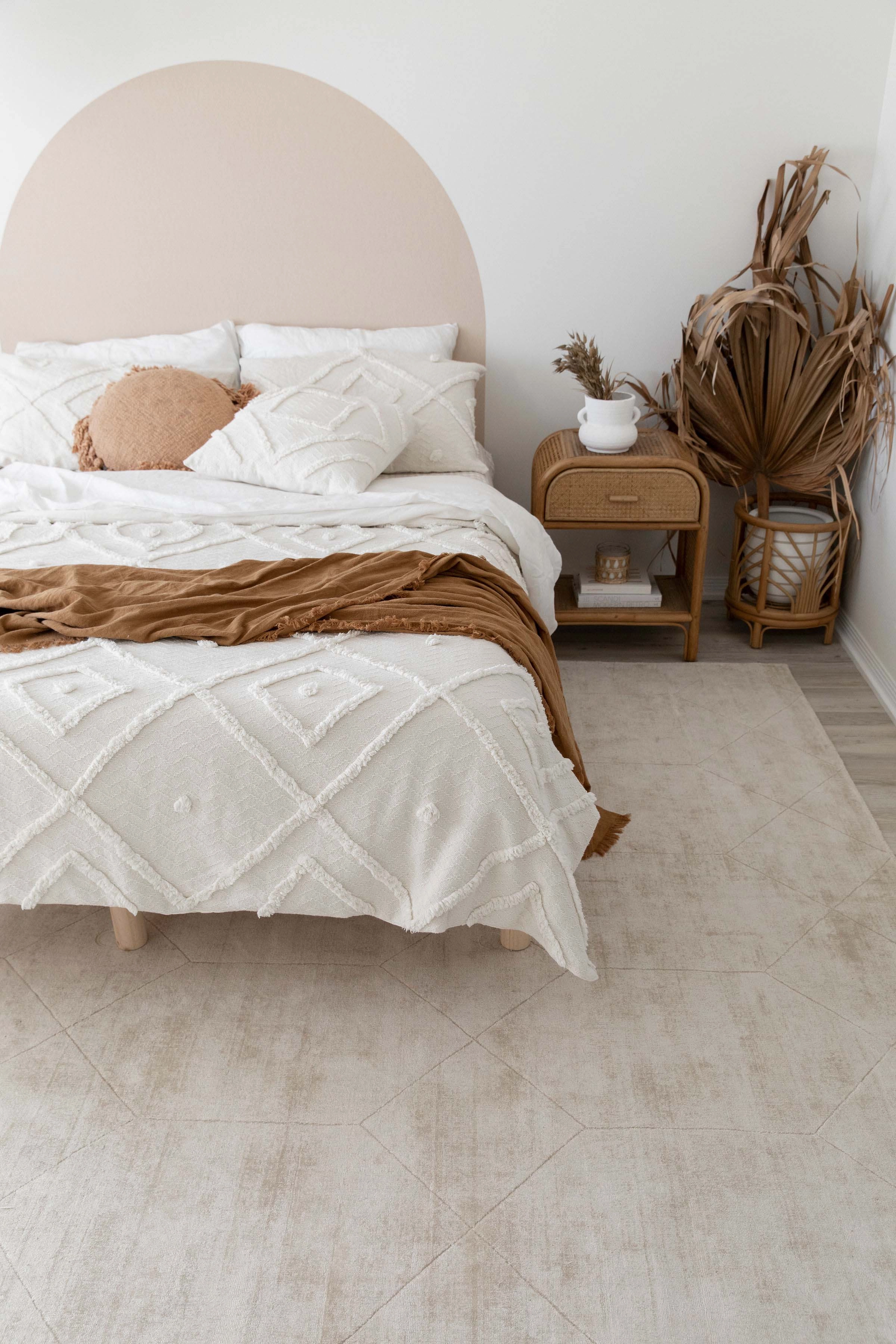 Parker Beige and Ivory Geometric Viscose Rug