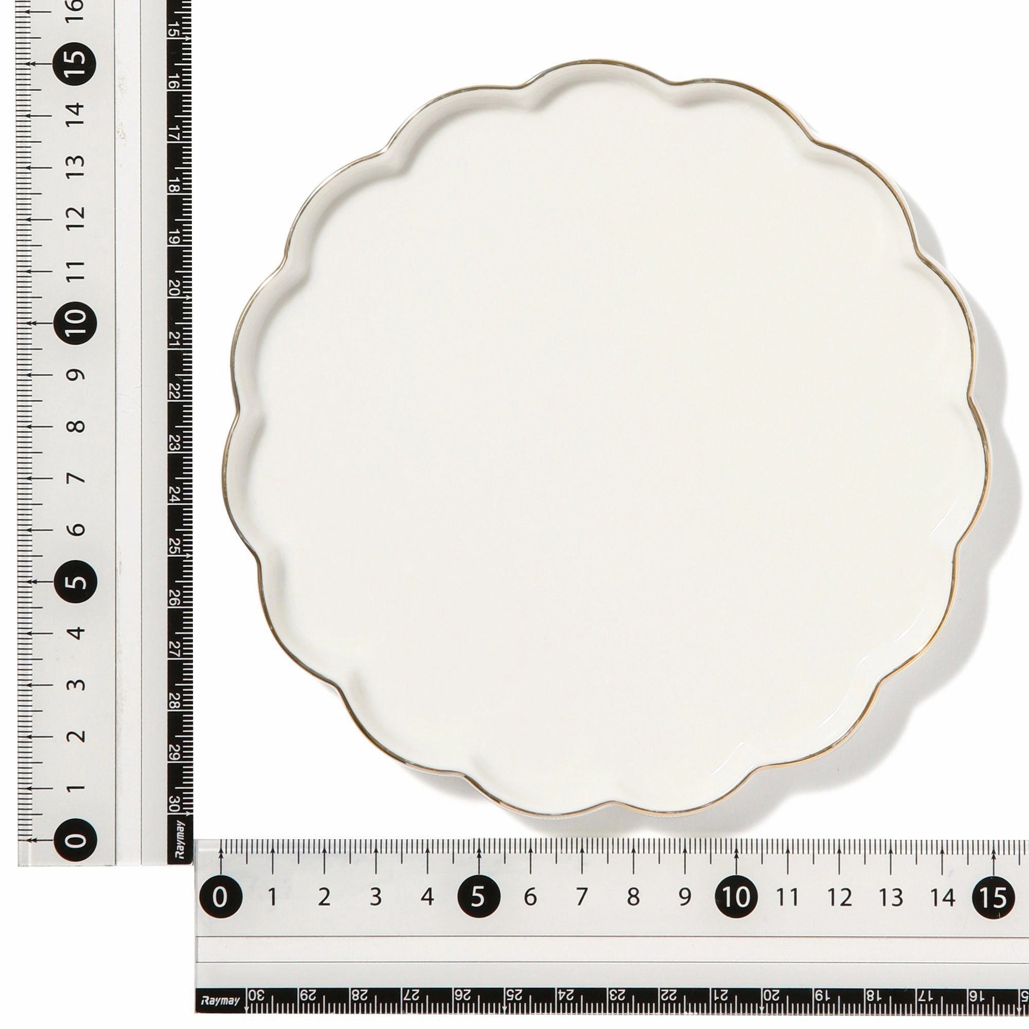 Pastel Scallop Plate Small White