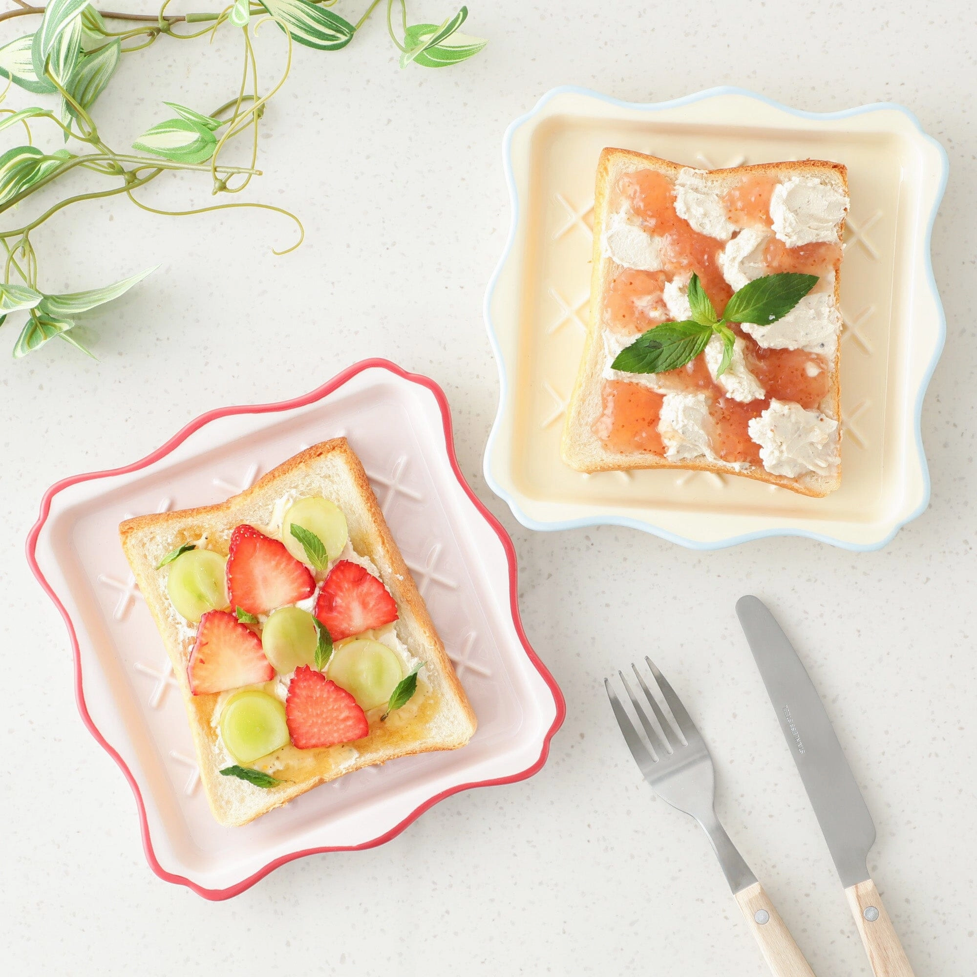 Pastemon Toast Plate Yellow