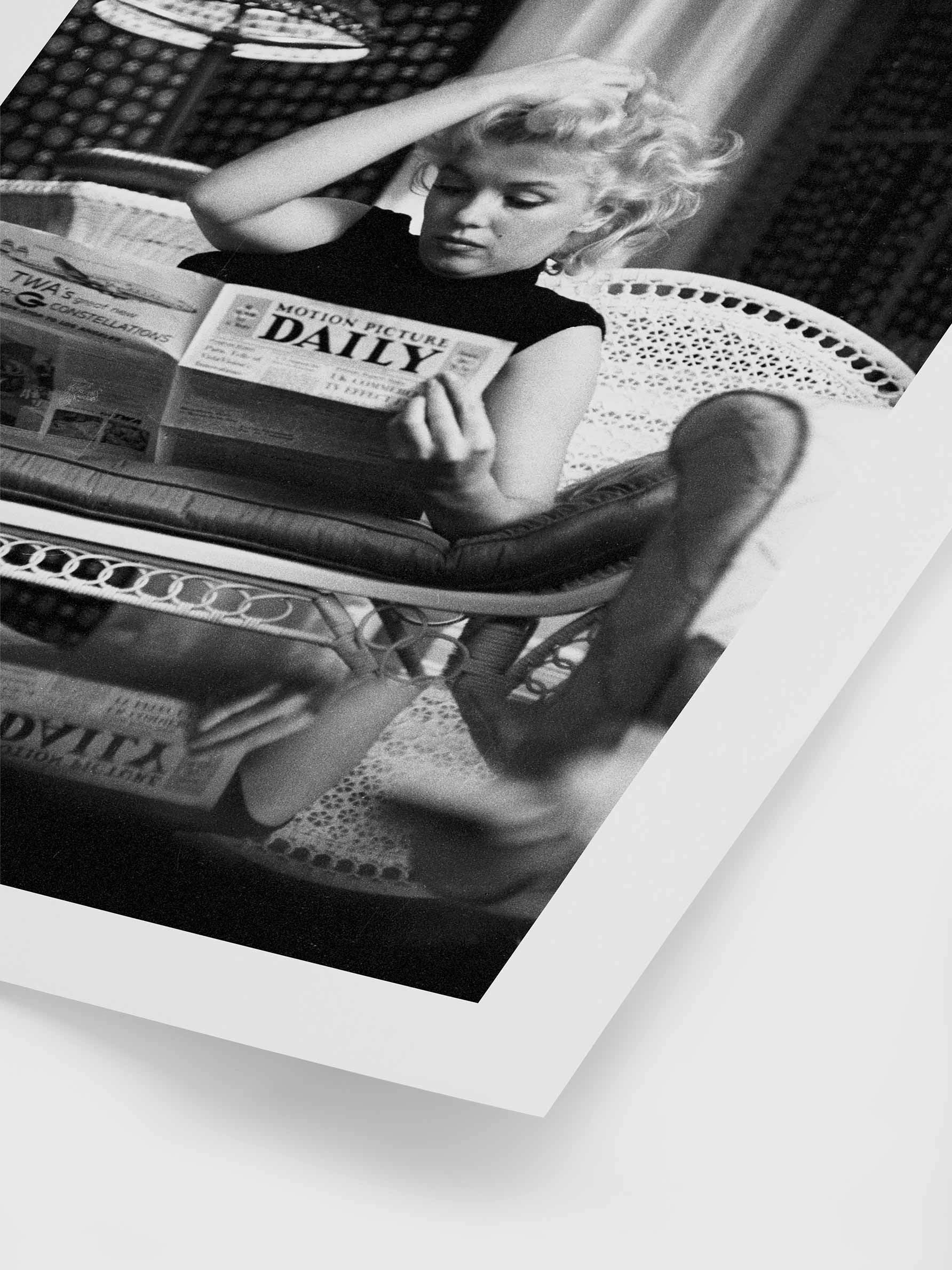 Poster Hub - Marilyn Monroe