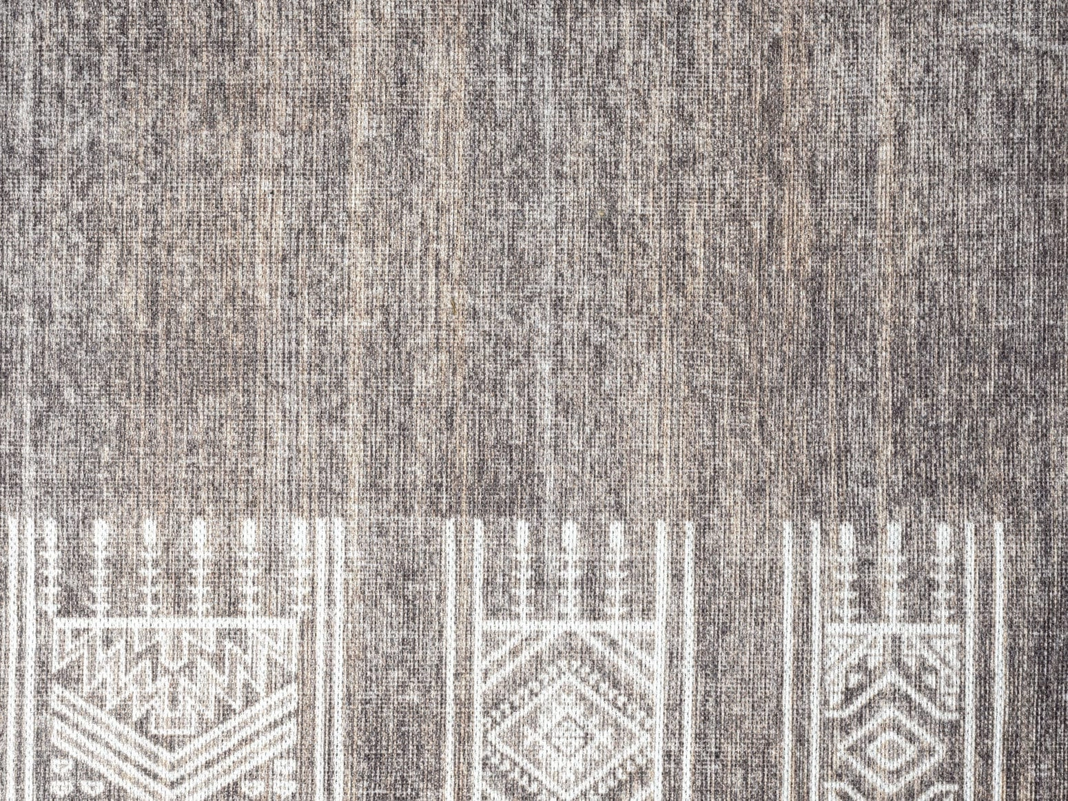 Raia Charcoal and Grey Tribal Distressed Washable Rug *NO RETURNS UNLESS FAULTY