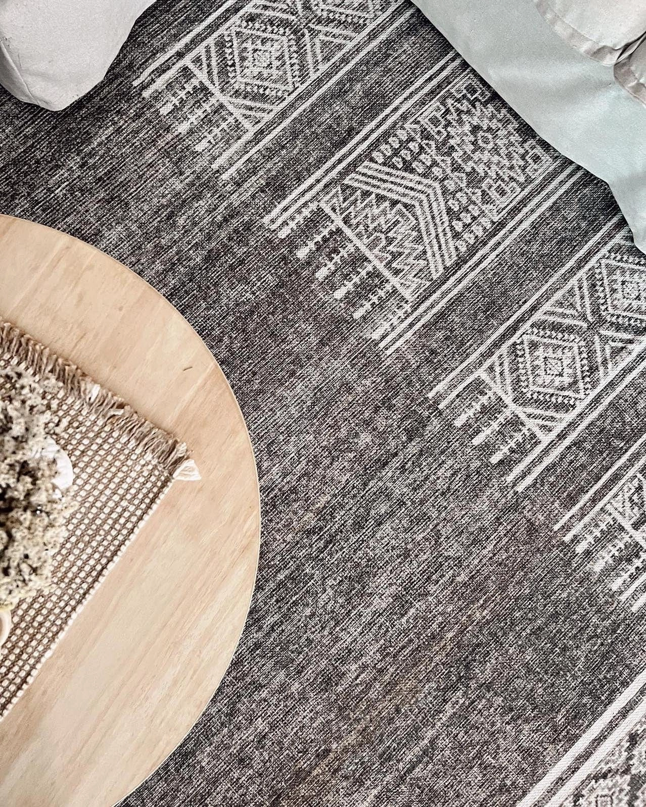 Raia Charcoal and Grey Tribal Distressed Washable Rug *NO RETURNS UNLESS FAULTY