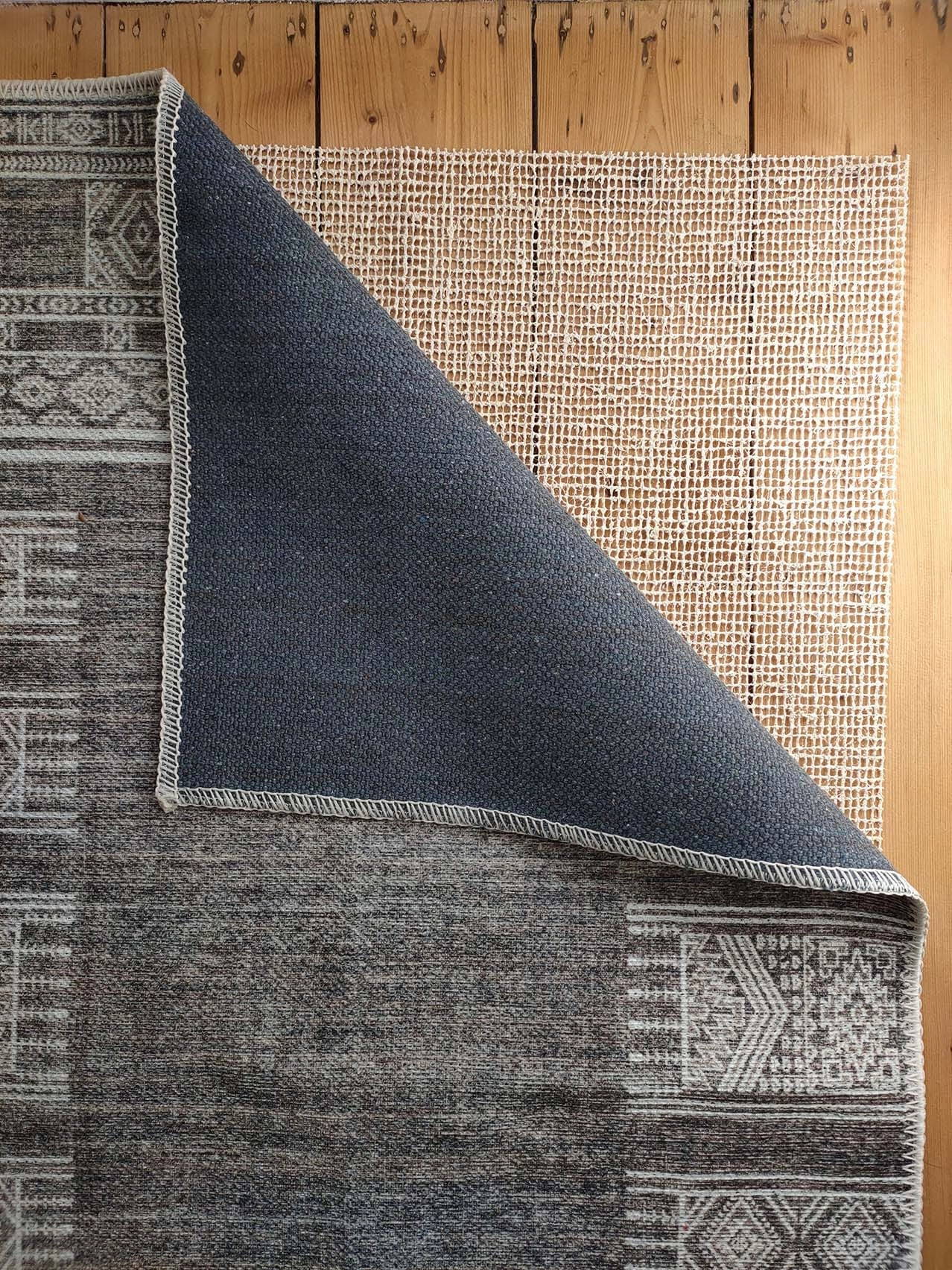 Raia Charcoal and Grey Tribal Distressed Washable Runner Rug *NO RETURNS UNLESS FAULTY