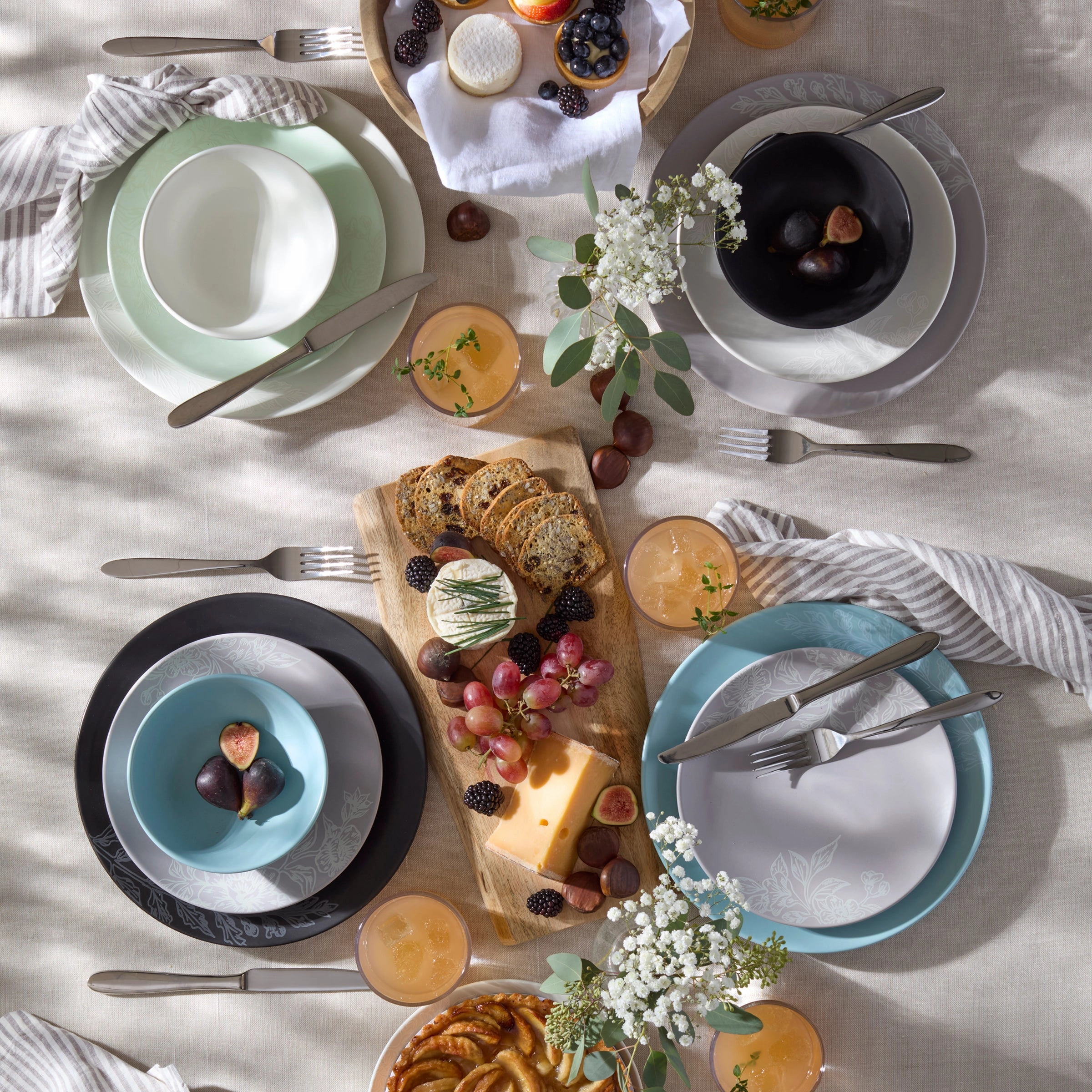 Roseto Soft Sage 12-Piece Dinnerware Set
